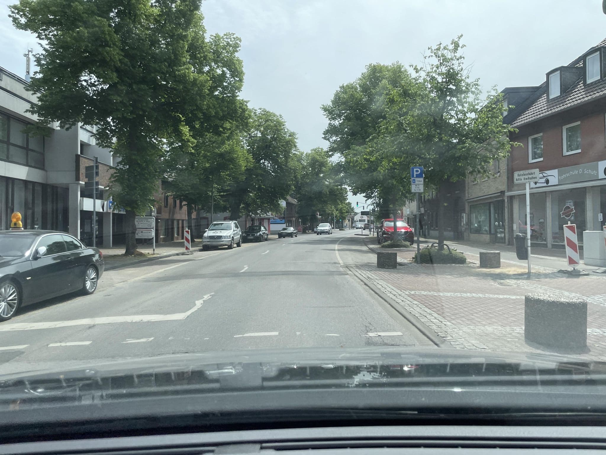 Street view near Kasteel Volker, Schwalmtal — © endradon (CC BY-SA · Mapillary)