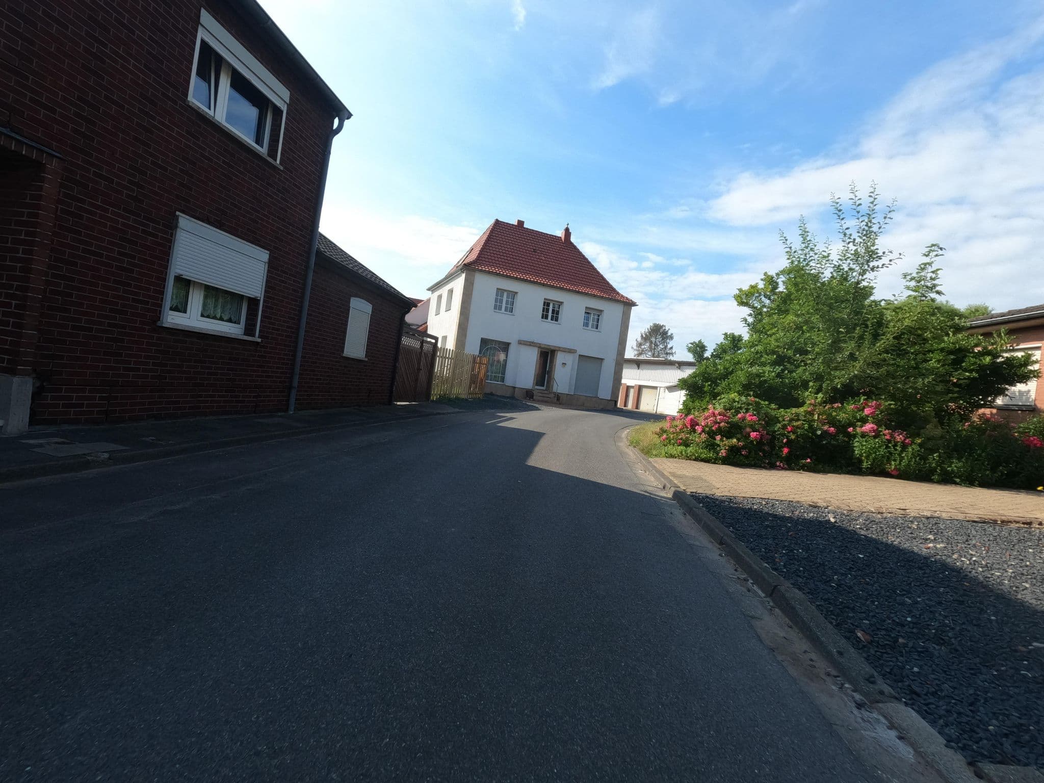 Street view near Pension Haus Oidtmann, Heinsberg — © hektor1989 (CC BY-SA · Mapillary)