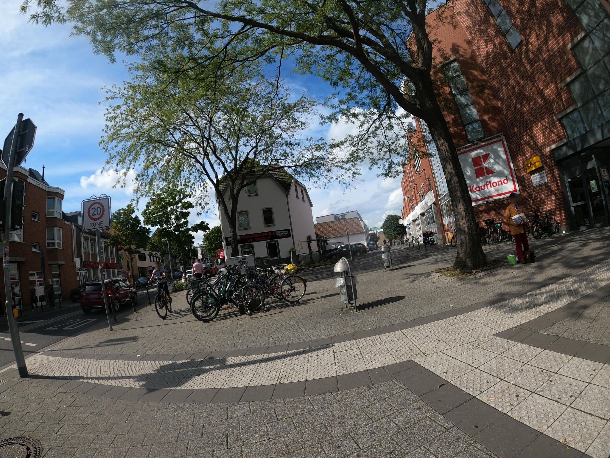 Street view near Clausen's Vermietung, Pulheim — © VIA_KK (CC BY-SA · Mapillary)
