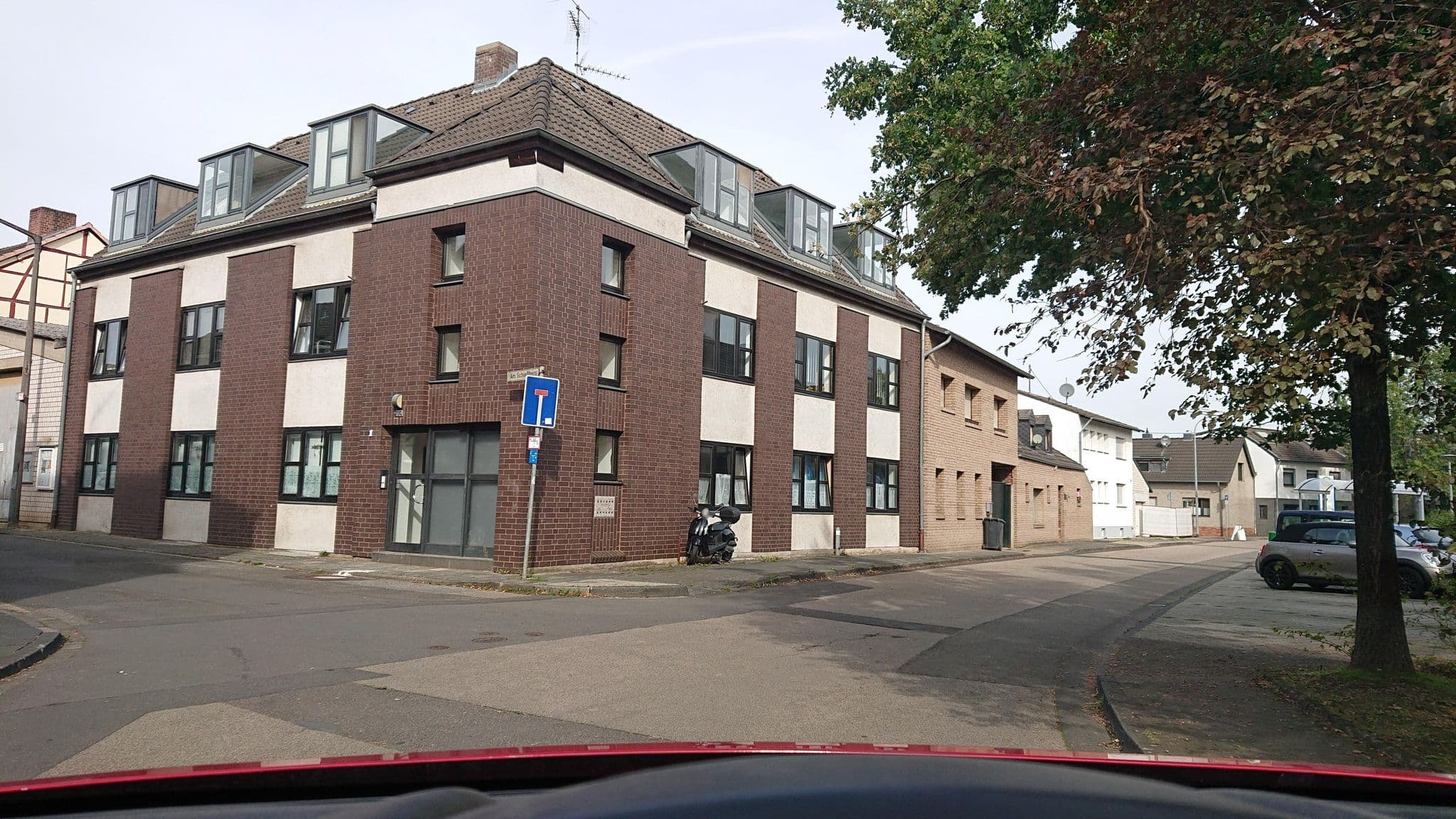 Street view near Hotel Barion, Erftstadt — © hirschkauz (CC BY-SA · Mapillary)