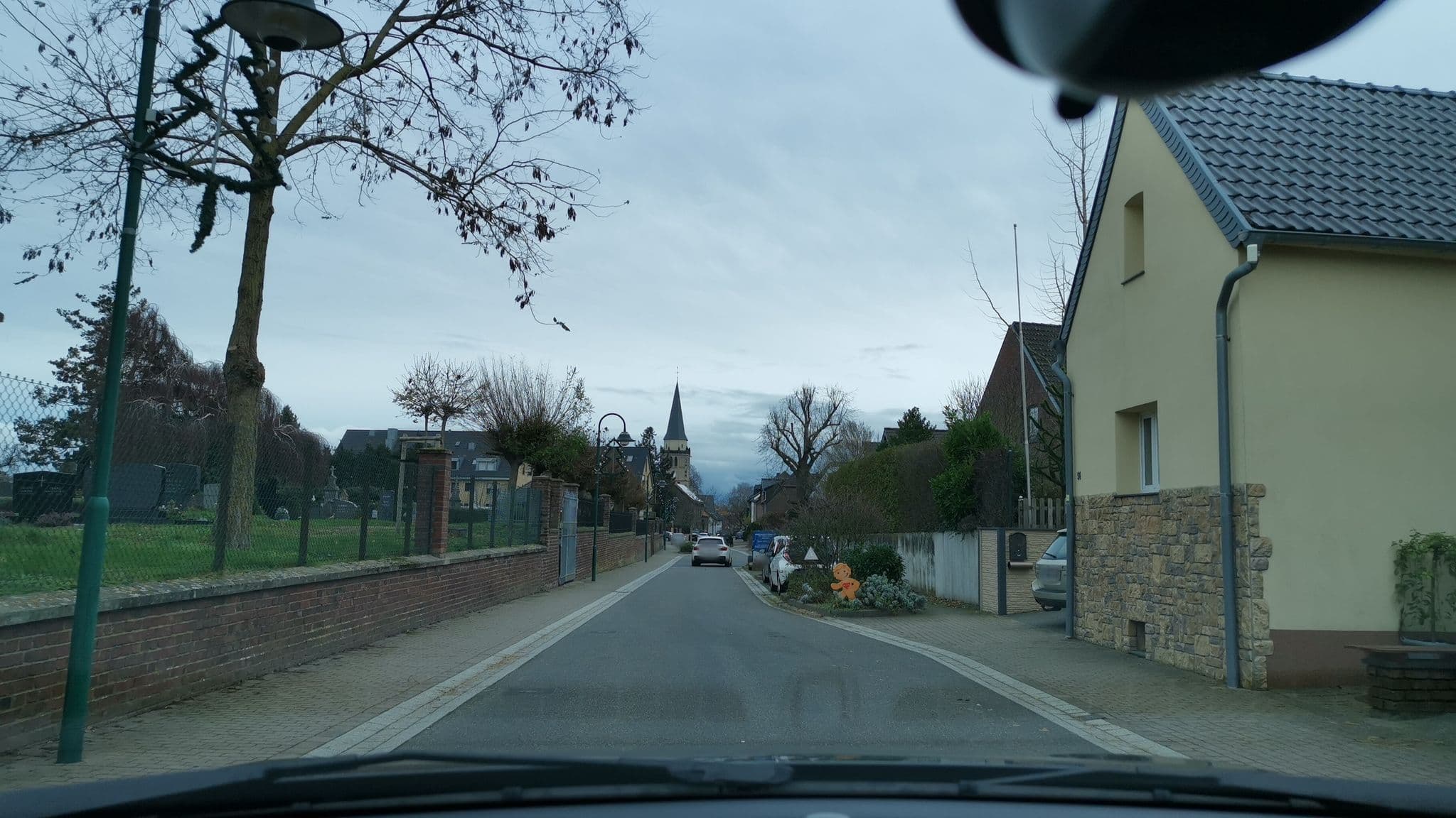 Street view near Betten Fetten, Rommerskirchen — © bigpapa2908 (CC BY-SA · Mapillary)