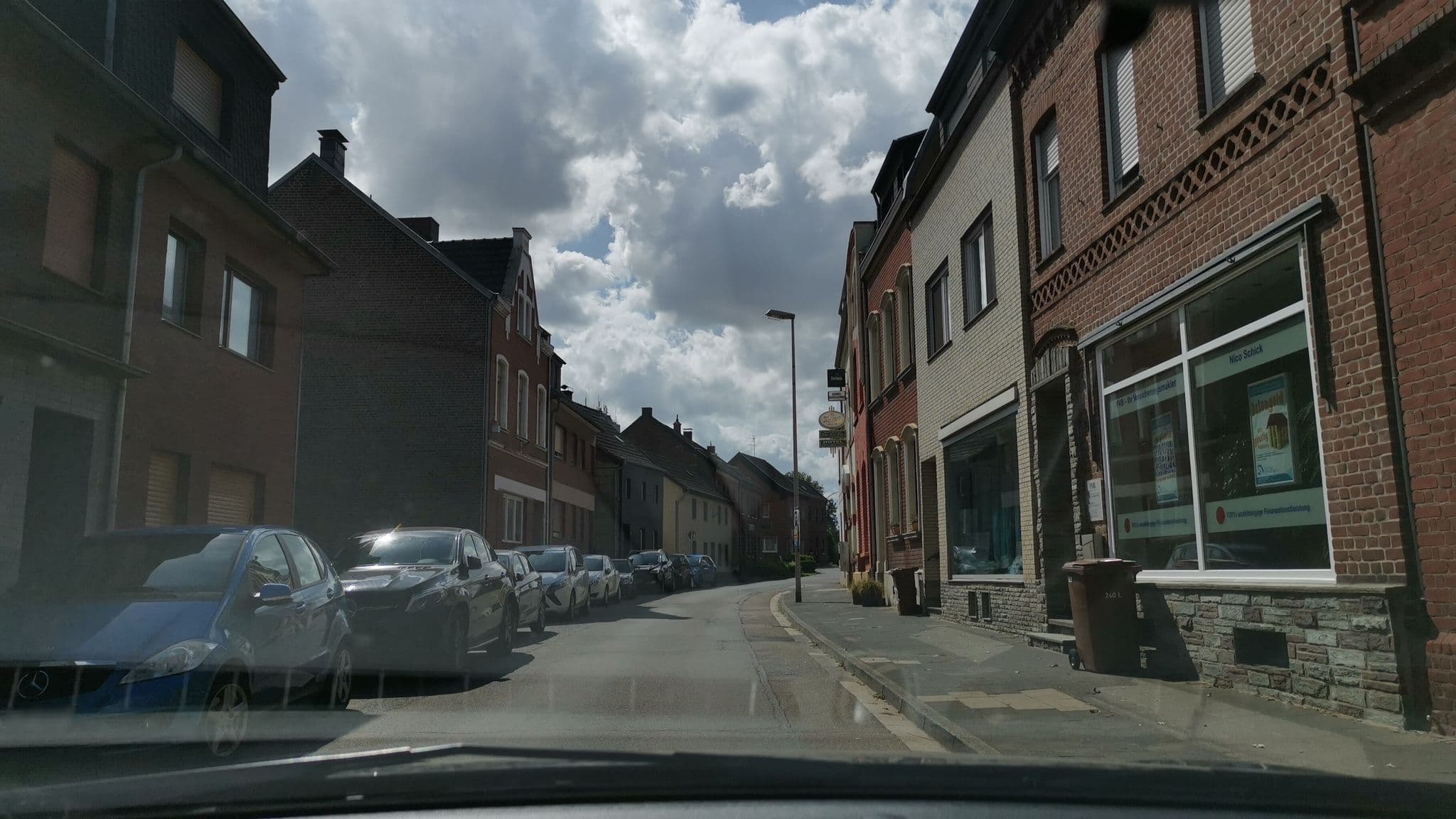 Street view near Hoss Karl-Dieter, Jüchen — © bigpapa2908 (CC BY-SA · Mapillary)