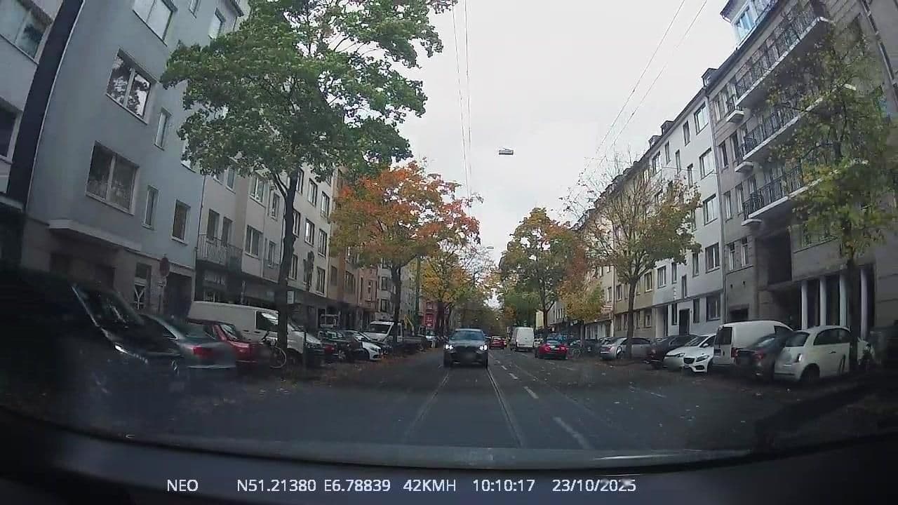 Street view near huette 91, Düsseldorf — © TechniPorter (CC BY-SA · Mapillary)