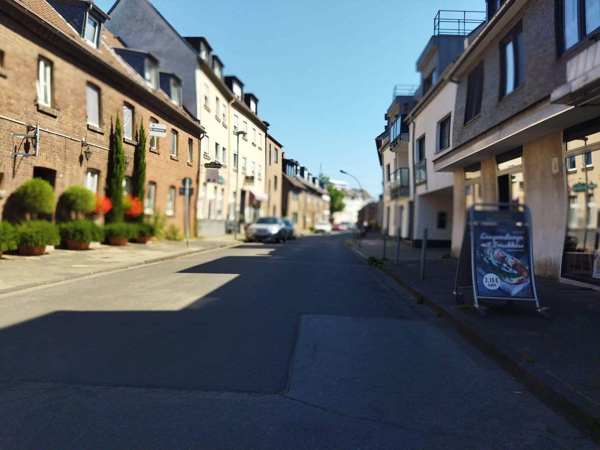 Street view near Knell, Josef, Düsseldorf — © changchun1 (CC BY-SA · Mapillary)