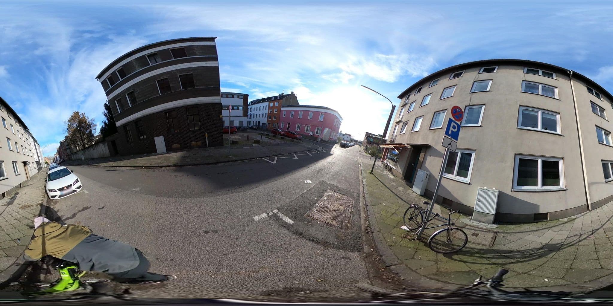 Street view near Britt's Pension Schulz, Neuss — © VIA_DT (CC BY-SA · Mapillary)