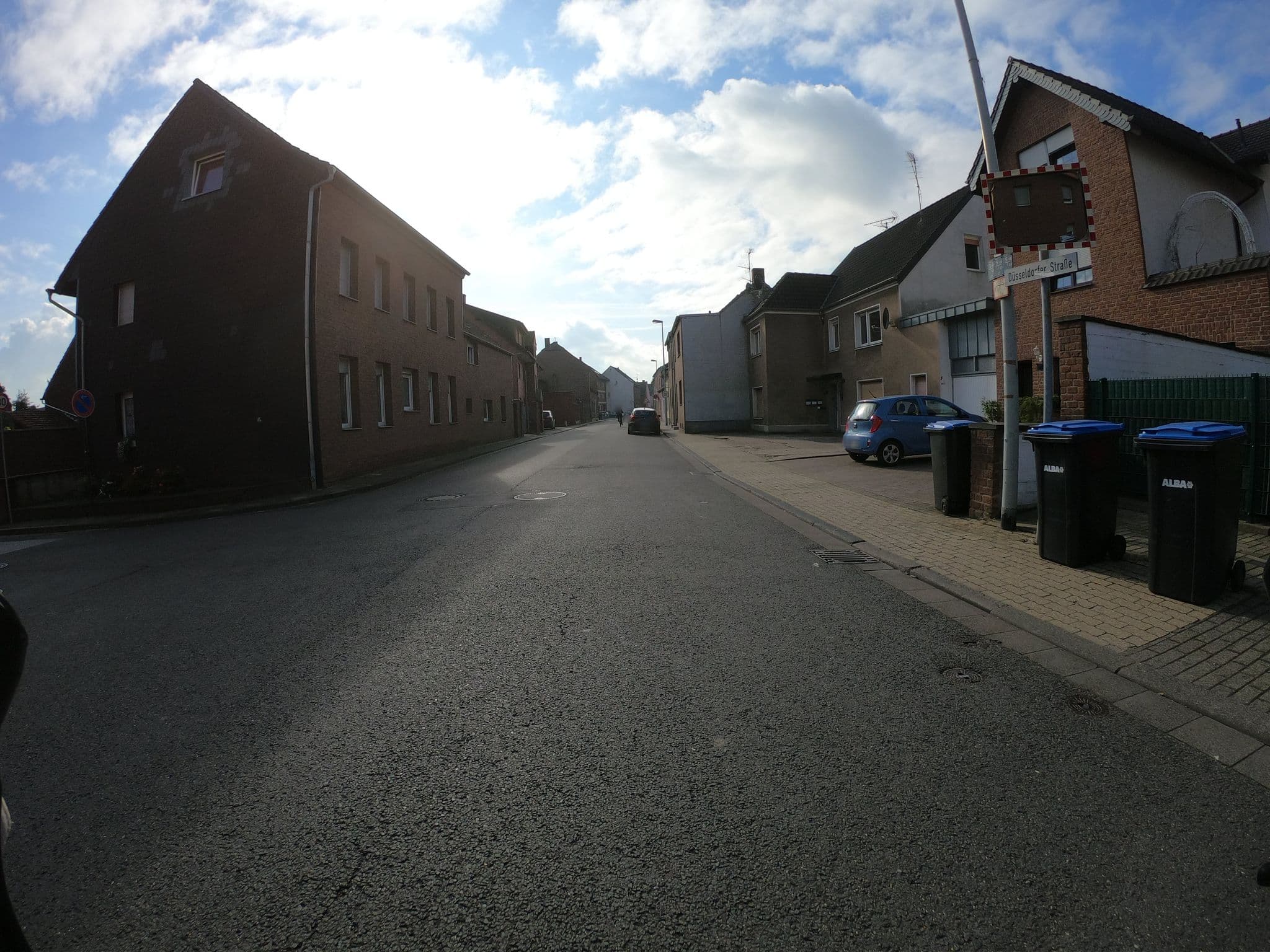 Street view near Hotel Elsen, Grevenbroich — © cky (CC BY-SA · Mapillary)