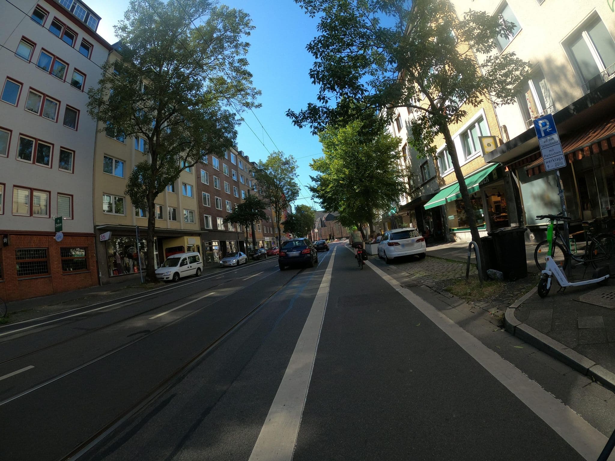 Street view near Düsseldorfer Domicil Media Harbour, Düsseldorf — © VIA_KK (CC BY-SA · Mapillary)