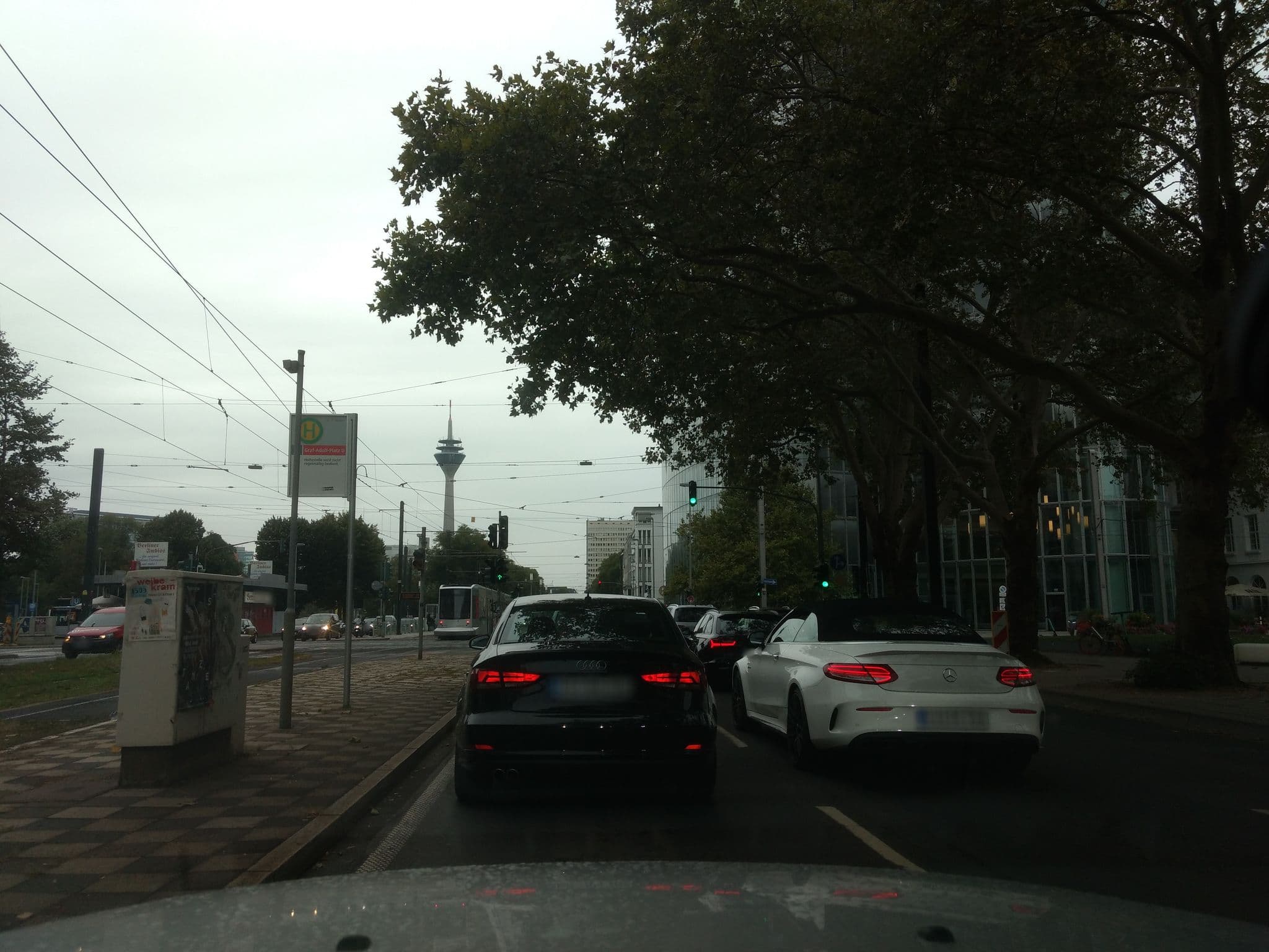 Street view near Zimmer 630, Düsseldorf — © miler (CC BY-SA · Mapillary)