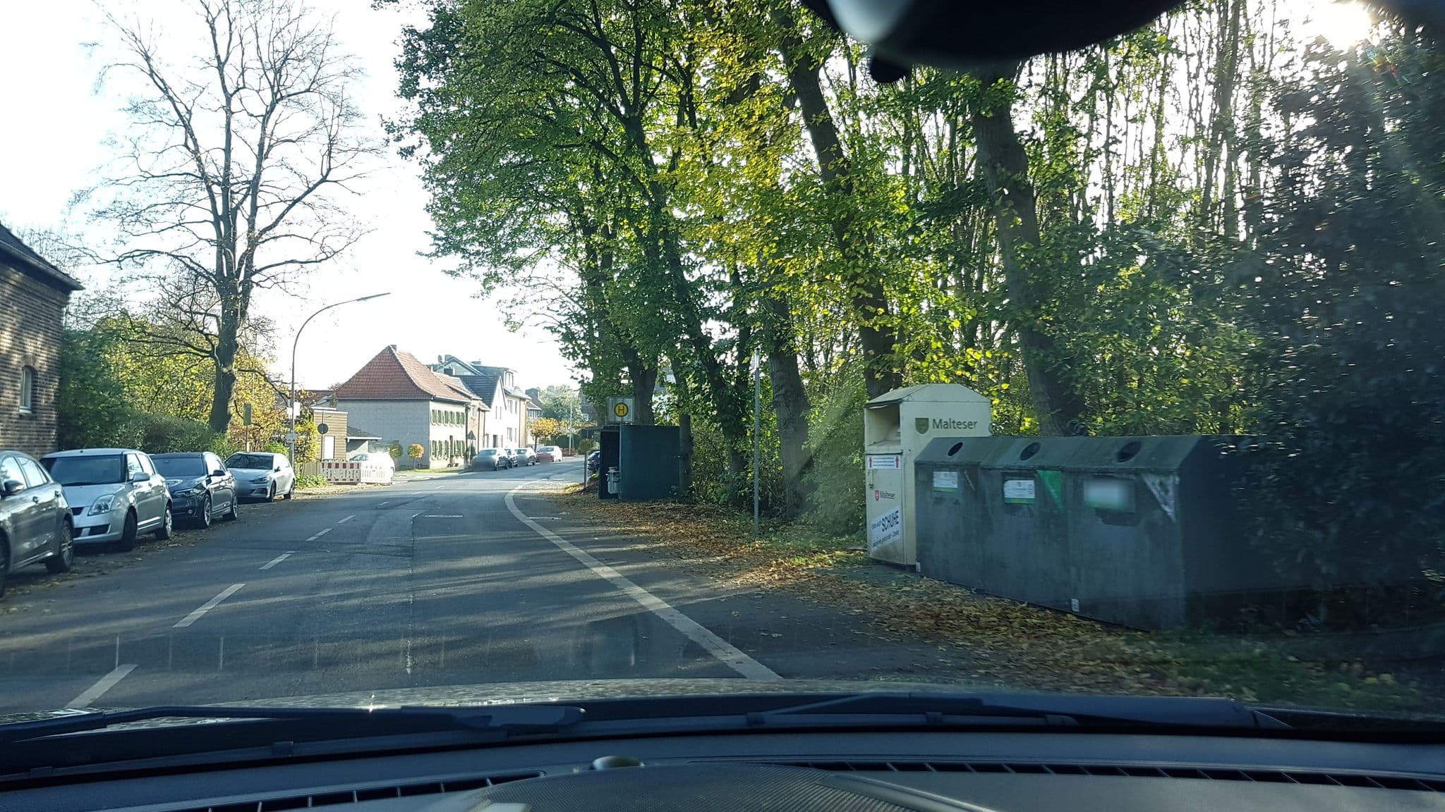 Street view near Das Dycker Weinhaus, Neubrück — © bigpapa2908 (CC BY-SA · Mapillary)