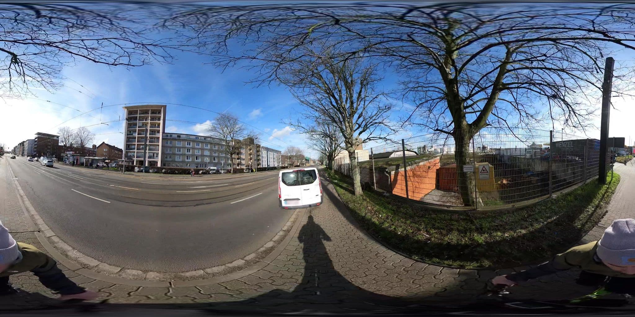 Street view near Regis Hotelschiff 3 Neuss, Neuss — © VIA_DT (CC BY-SA · Mapillary)