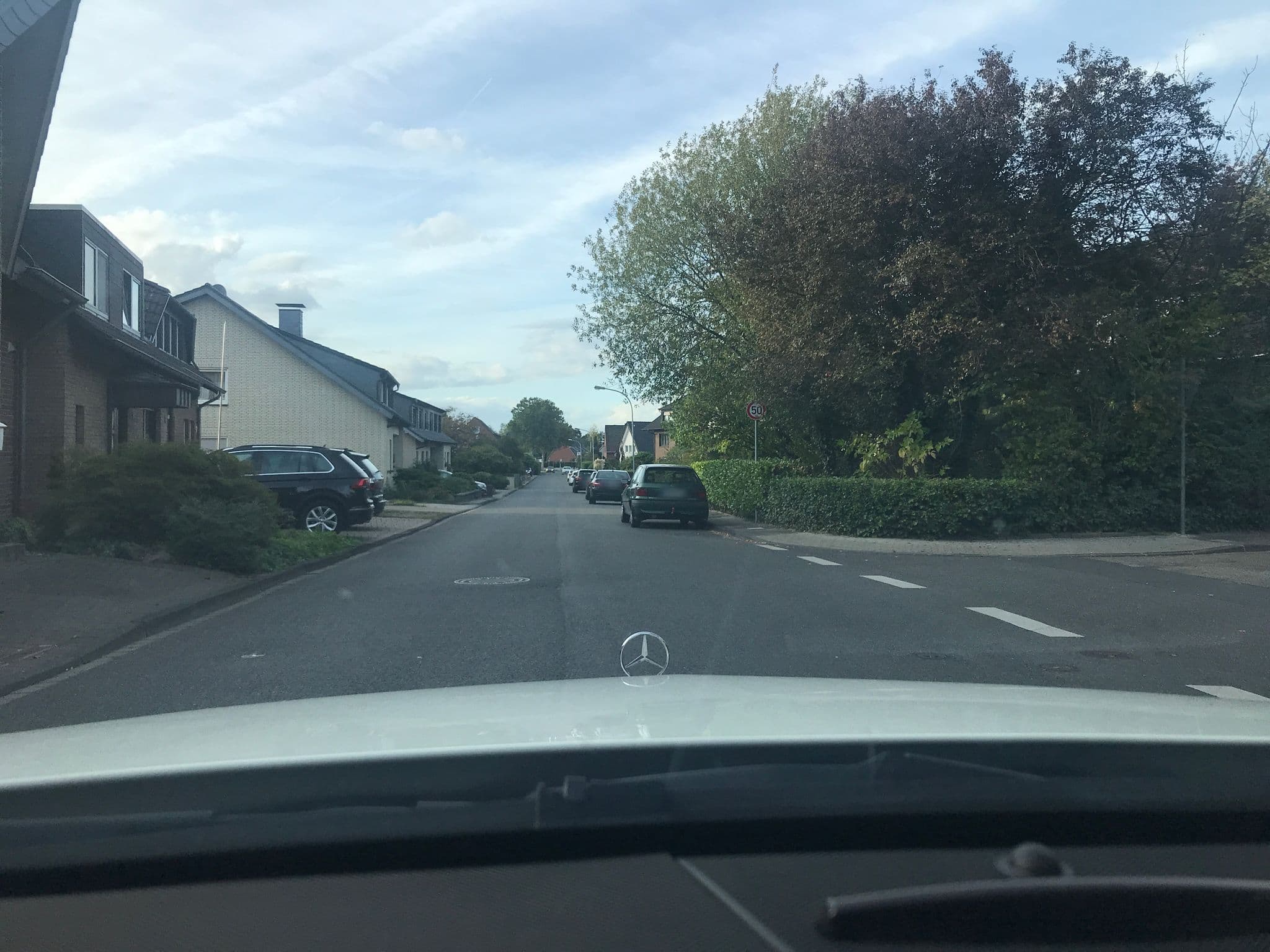 Street view near Zimmervermietung Schultz / Rütten, Neubrück — © saschahaberkorn (CC BY-SA · Mapillary)