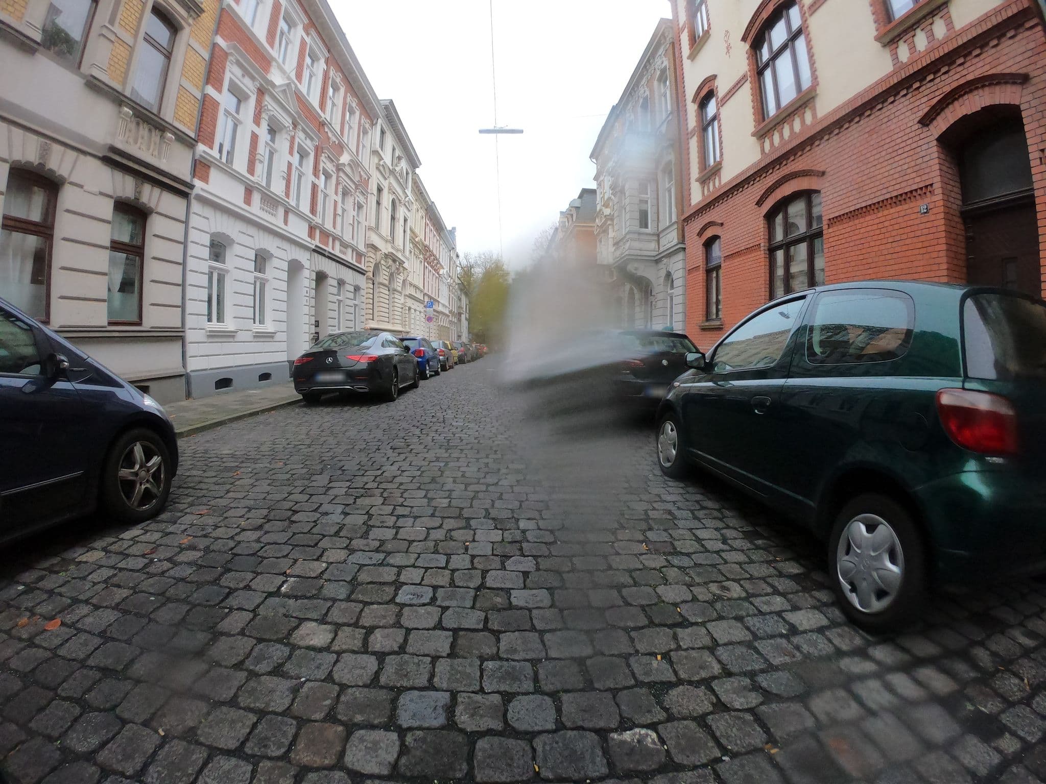 Street view near Kern Alexandra und Michael, Neuss — © cky (CC BY-SA · Mapillary)