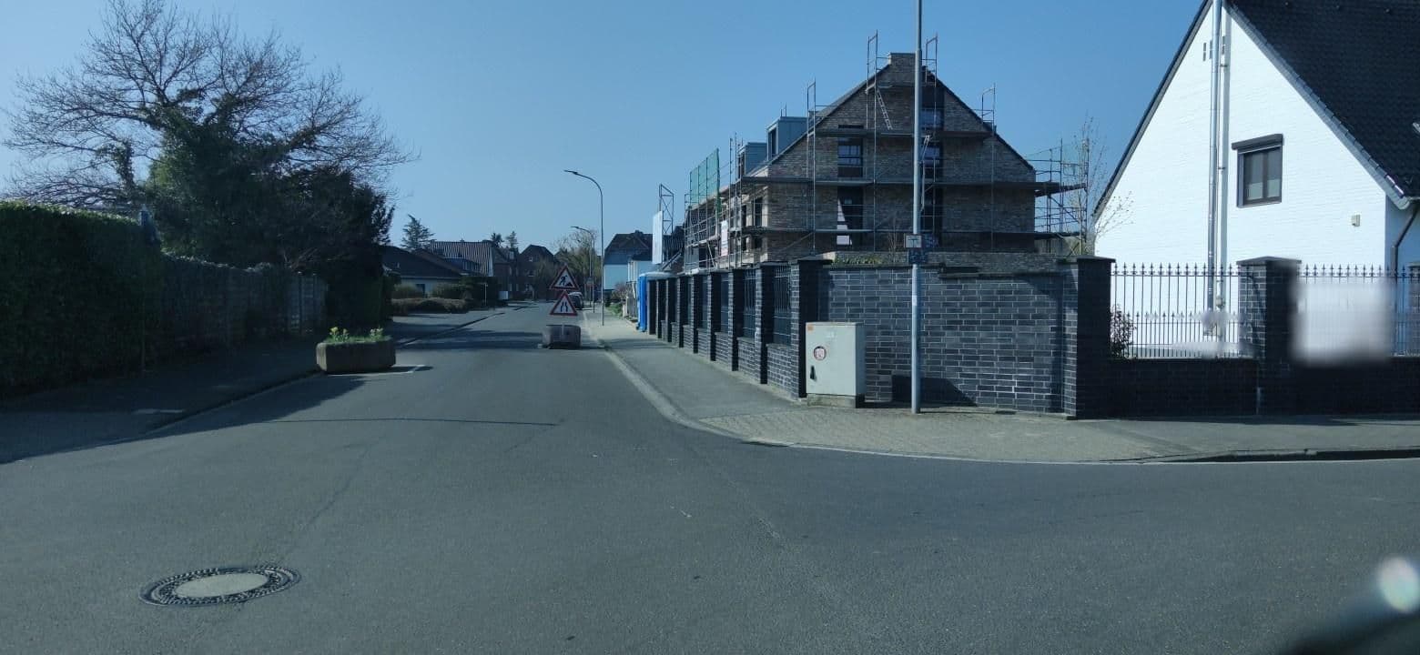 Street view near BÖ21 Luxusappartement, Vorst — © LouCipher (CC BY-SA · Mapillary)