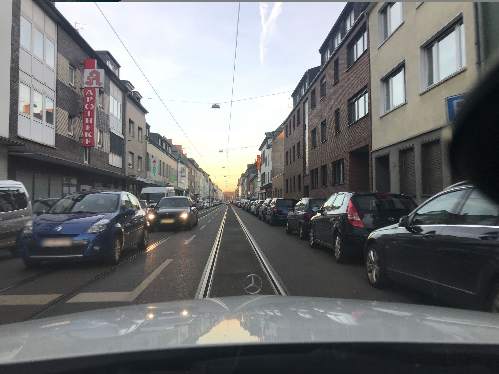 Street view near Design Apartment nähe Düsseldorf, Krefeld — © saschahaberkorn (CC BY-SA · Mapillary)