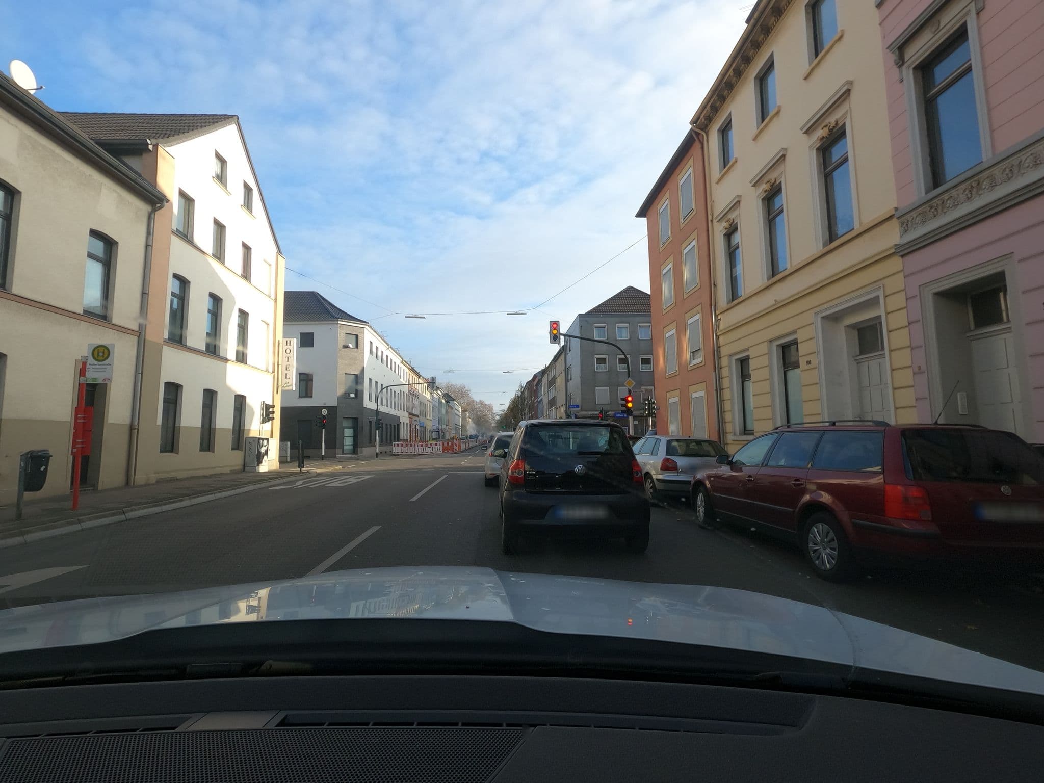 Street view near Hotel am Nordwal Ria Weiß, Krefeld — © saschahaberkorn (CC BY-SA · Mapillary)