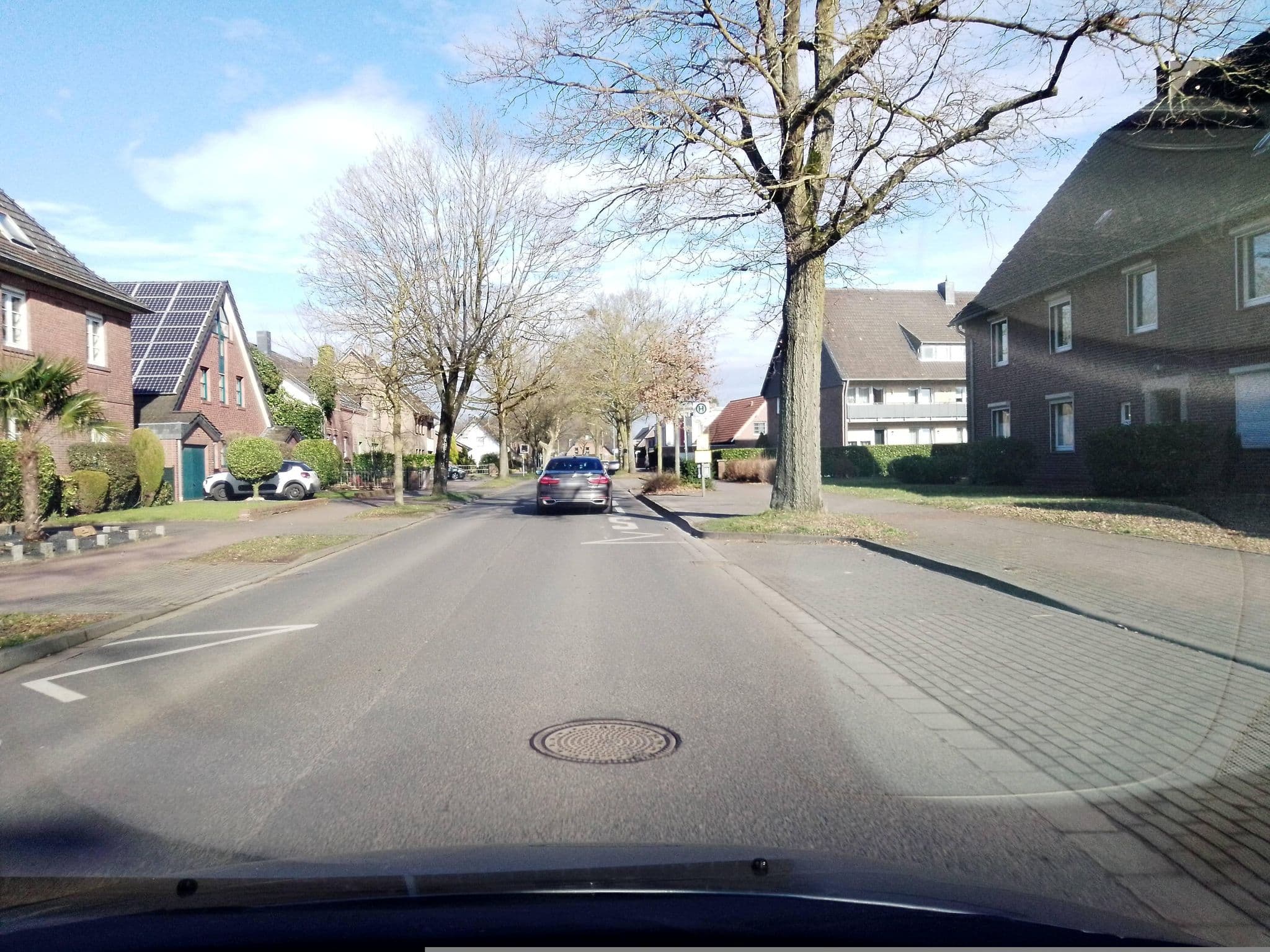 Street view near Brüggener Klimp Hotel, Brüggen — © joopjrvdl (CC BY-SA · Mapillary)