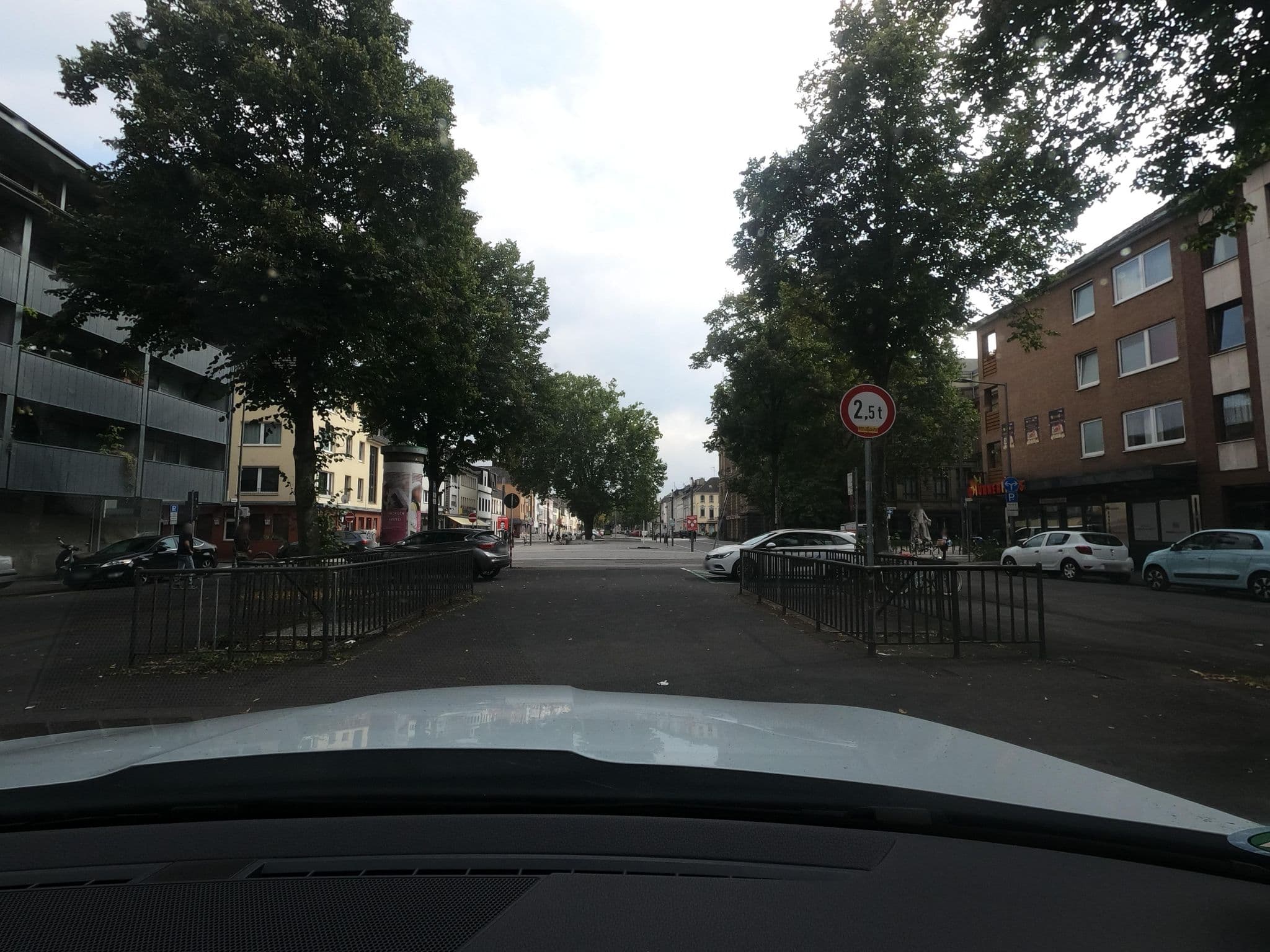 Street view near Stay Here ND Apartments, Krefeld — © saschahaberkorn (CC BY-SA · Mapillary)