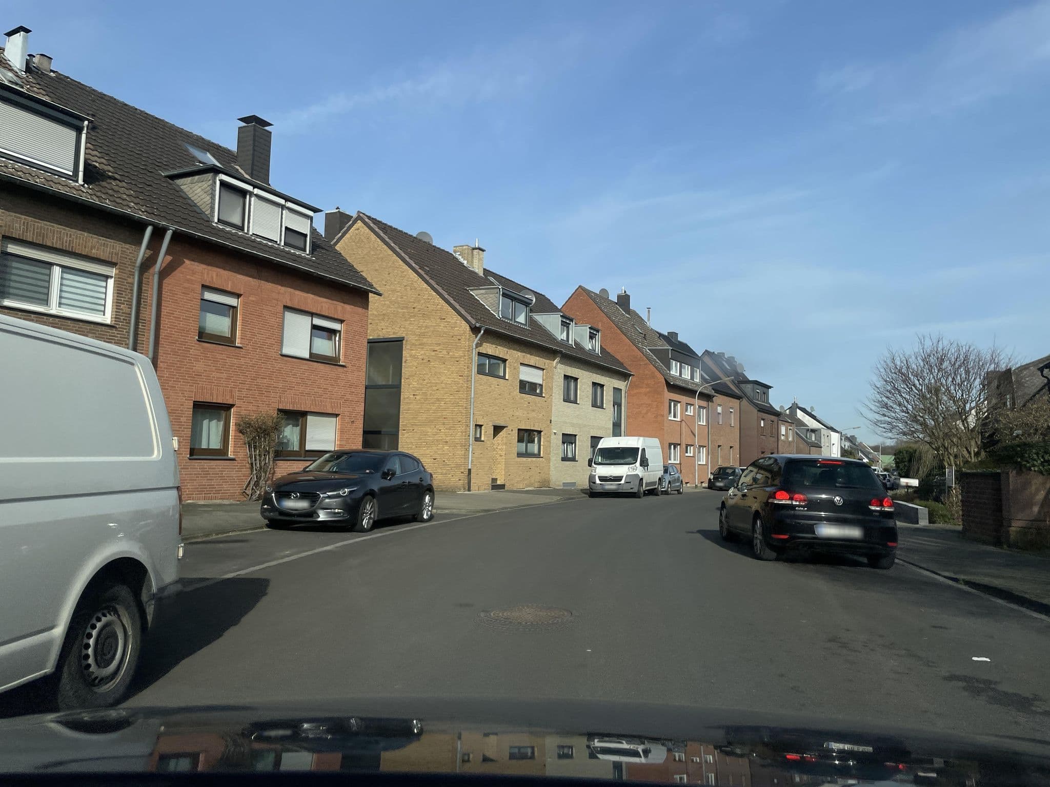 Street view near Kleines, gemütliches Häuschen, Neersen — © endradon (CC BY-SA · Mapillary)