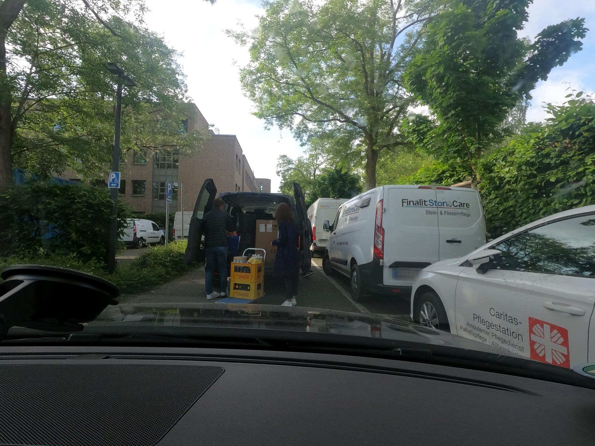 Street view near Etap Hotel Krefeld, Krefeld — © saschahaberkorn (CC BY-SA · Mapillary)
