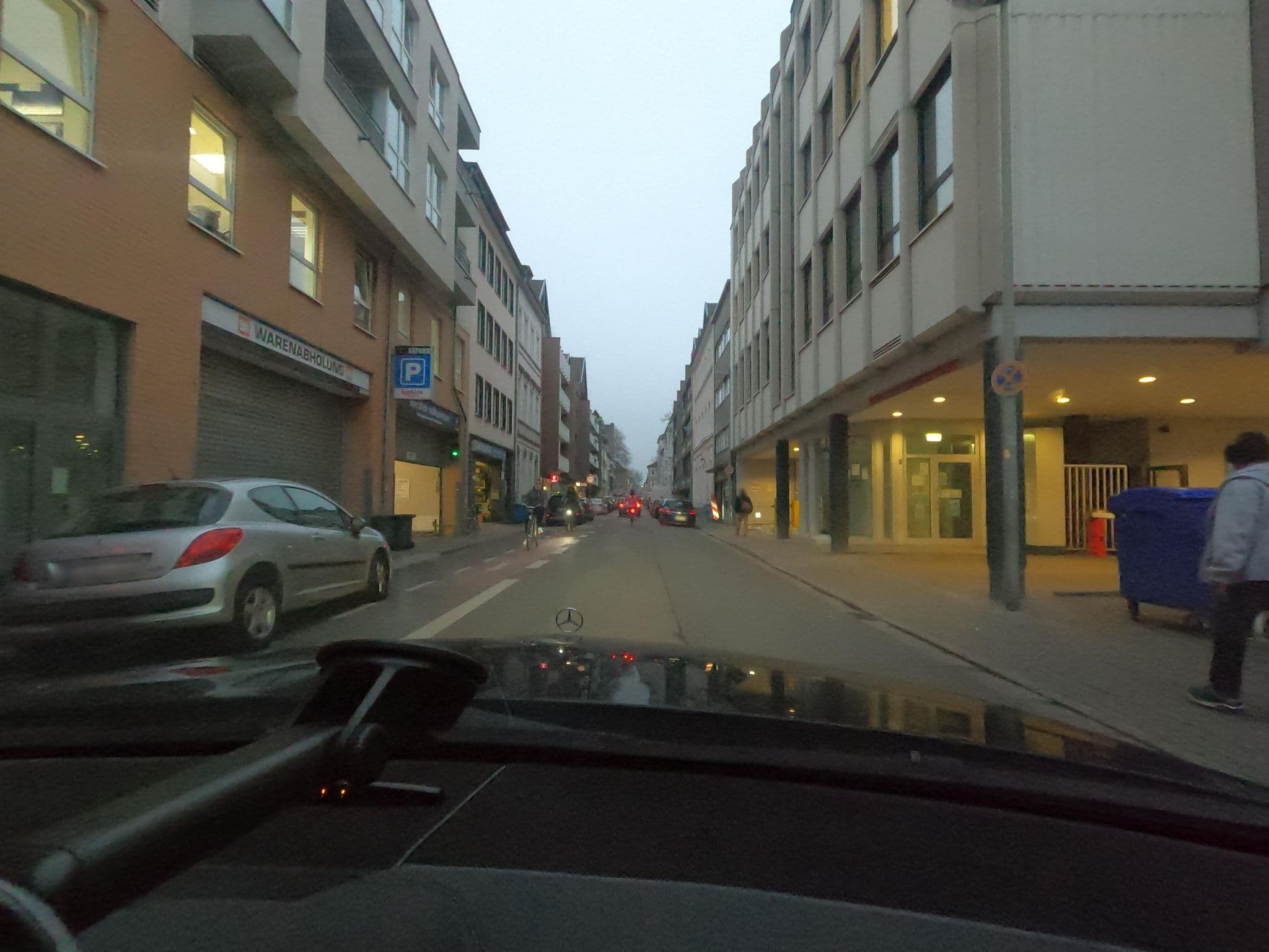Street view near Reitz und Lehmann, Krefeld — © saschahaberkorn (CC BY-SA · Mapillary)