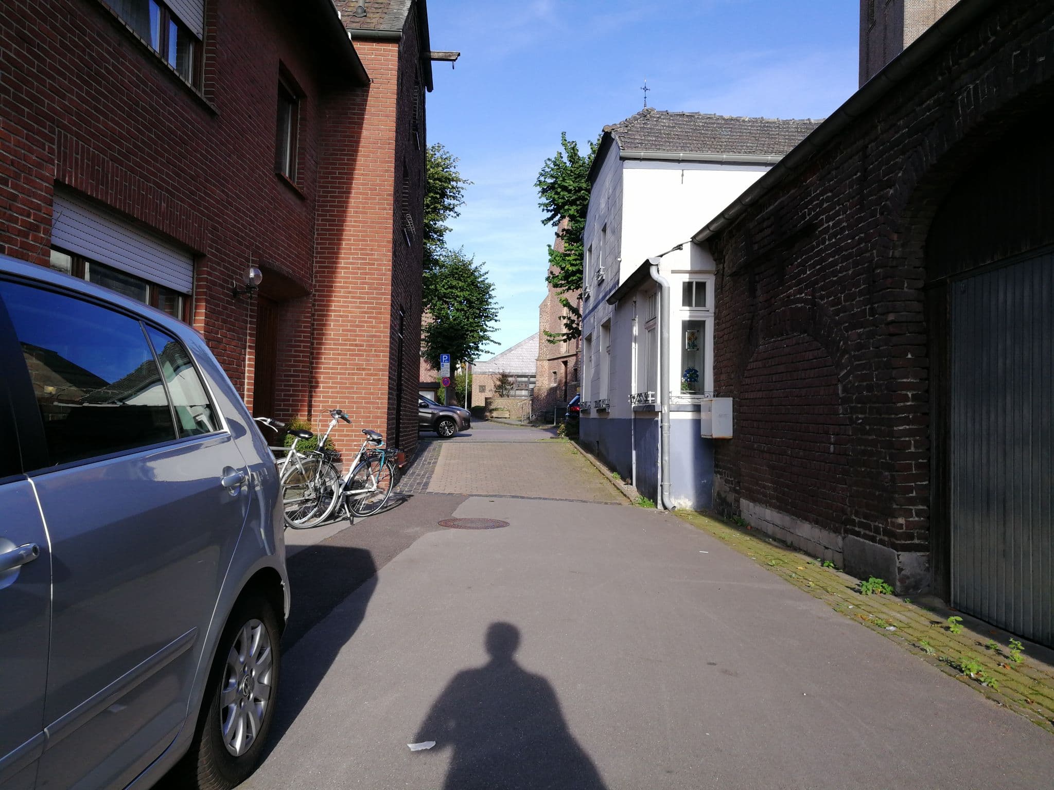 Street view near Haus Deckers Restaurant und Hotel am Markt, Geldern — © jenz (CC BY-SA · Mapillary)