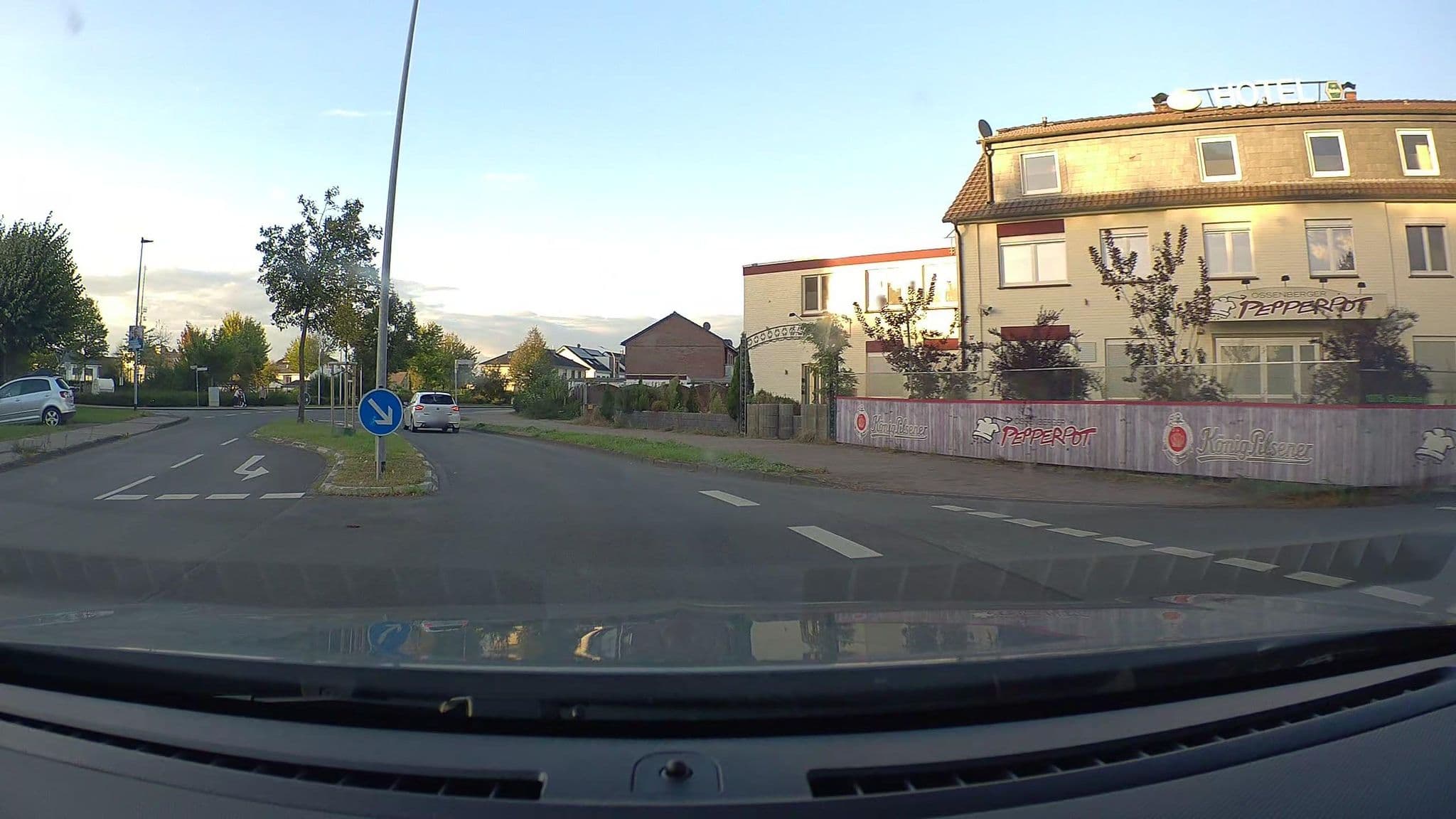 Street view near Hotel Rheinberger, Rheinberg — © poxonline (CC BY-SA · Mapillary)