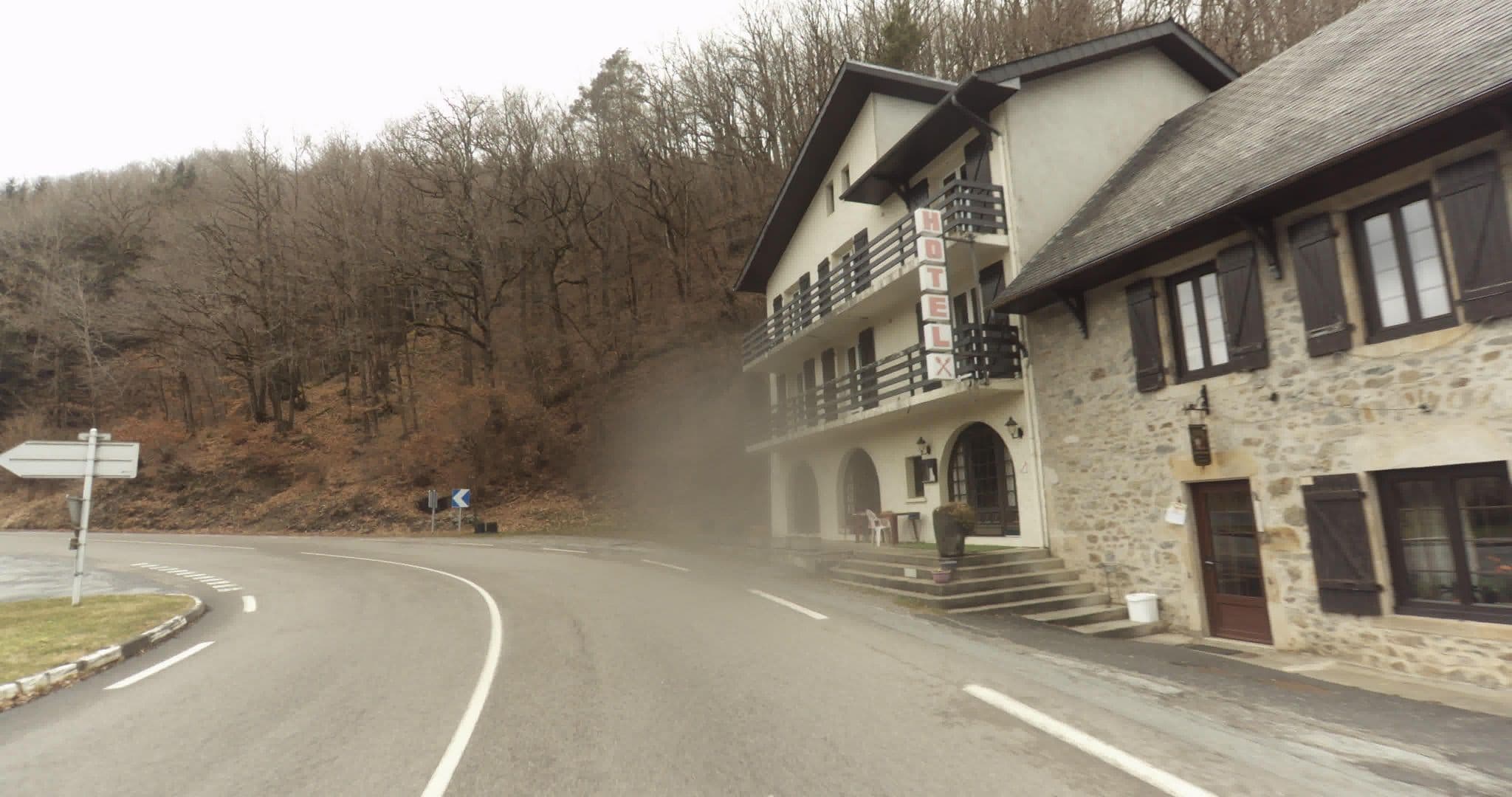 Street view near L'Oasis, Messeix — © sogefi (CC BY-SA · Mapillary)