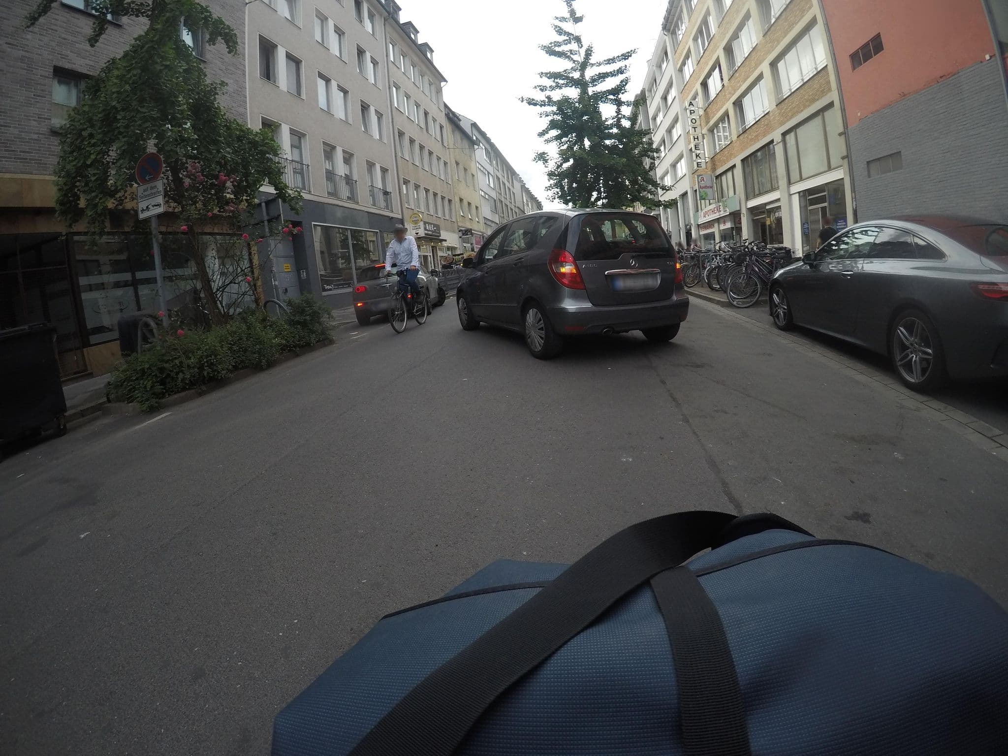 Street view near AKZENT City-Hotel Düsseldorf, Düsseldorf — © mfa (CC BY-SA · Mapillary)