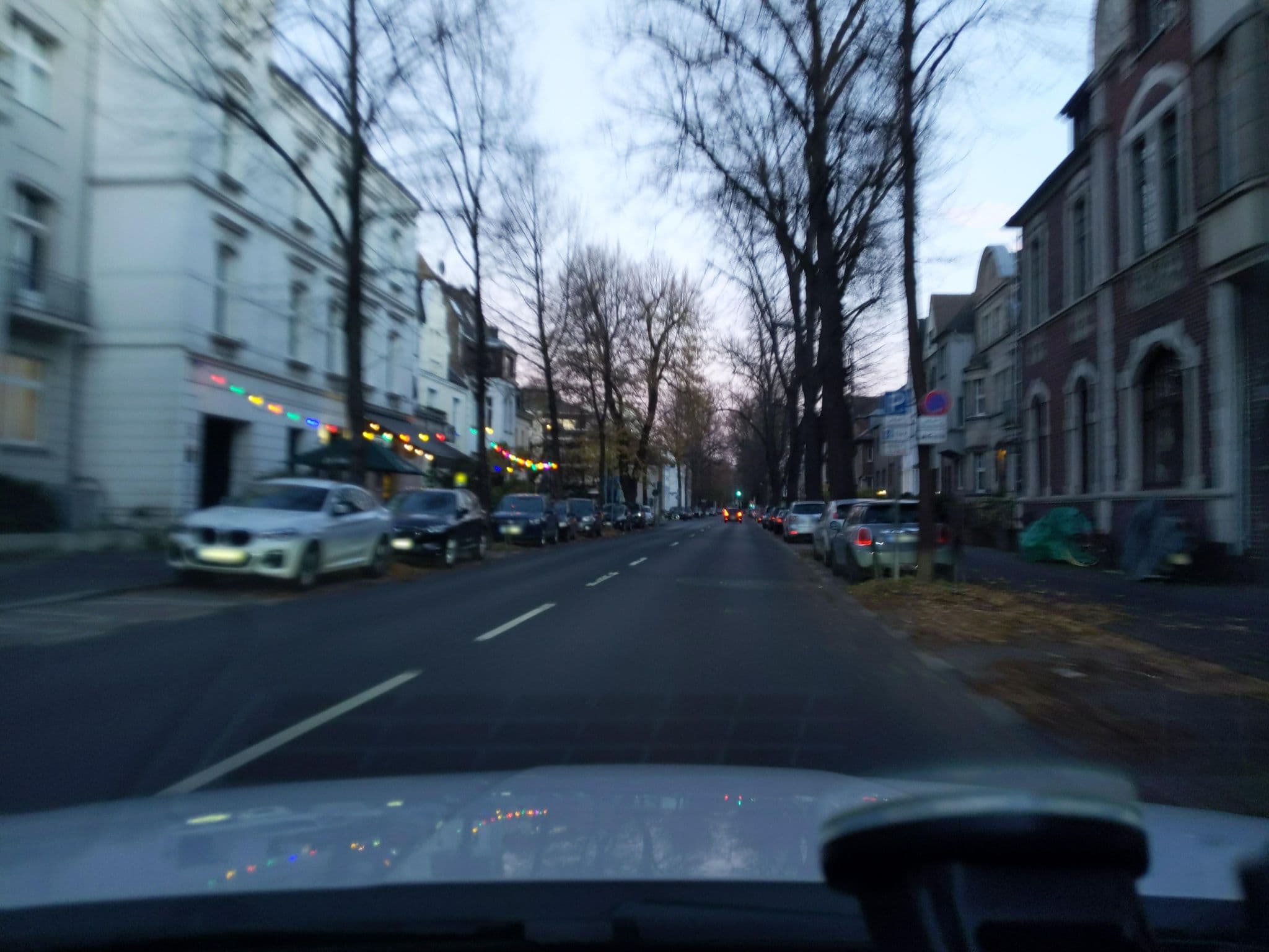 Street view near Vita Casa in Oberkassel, Düsseldorf — © littlefool (CC BY-SA · Mapillary)