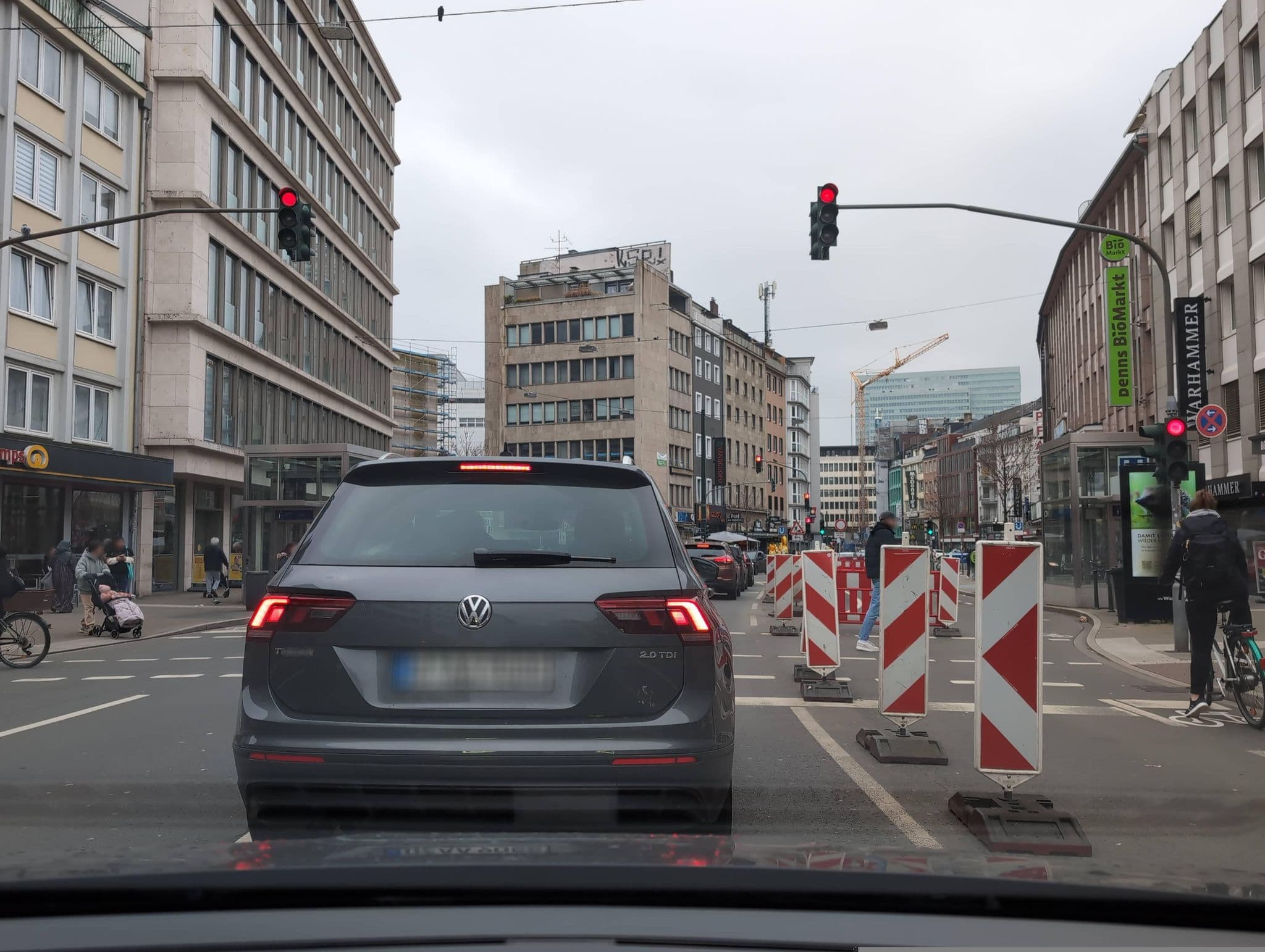 Street view near Studio-Apartment Am Wehrhahn 38, Düsseldorf — © littlefool (CC BY-SA · Mapillary)