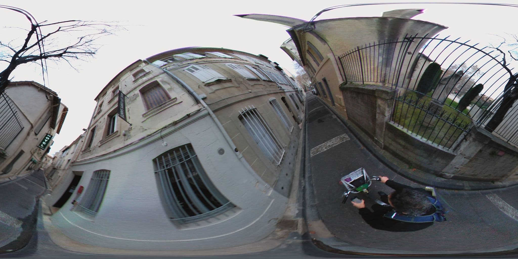 Street view near Hôtel Colbert, Avignon — © zimmy (CC BY-SA · Mapillary)