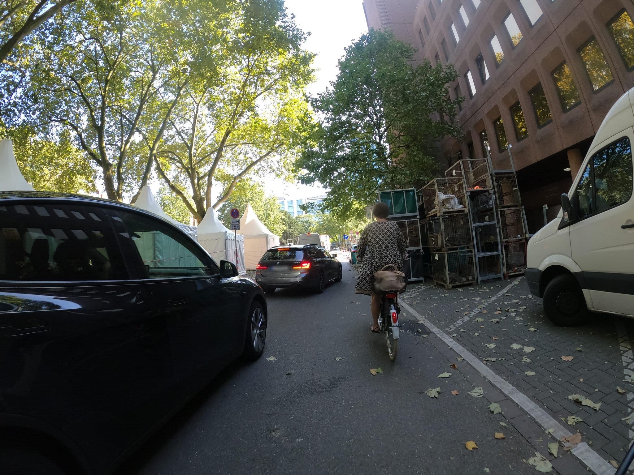 Street view near Intercontinental  Zimmer 210, Düsseldorf — © VIA_KK (CC BY-SA · Mapillary)