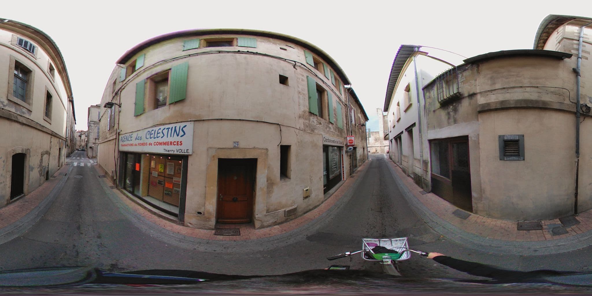 Street view near Le petit Avignon, Avignon — © zimmy (CC BY-SA · Mapillary)