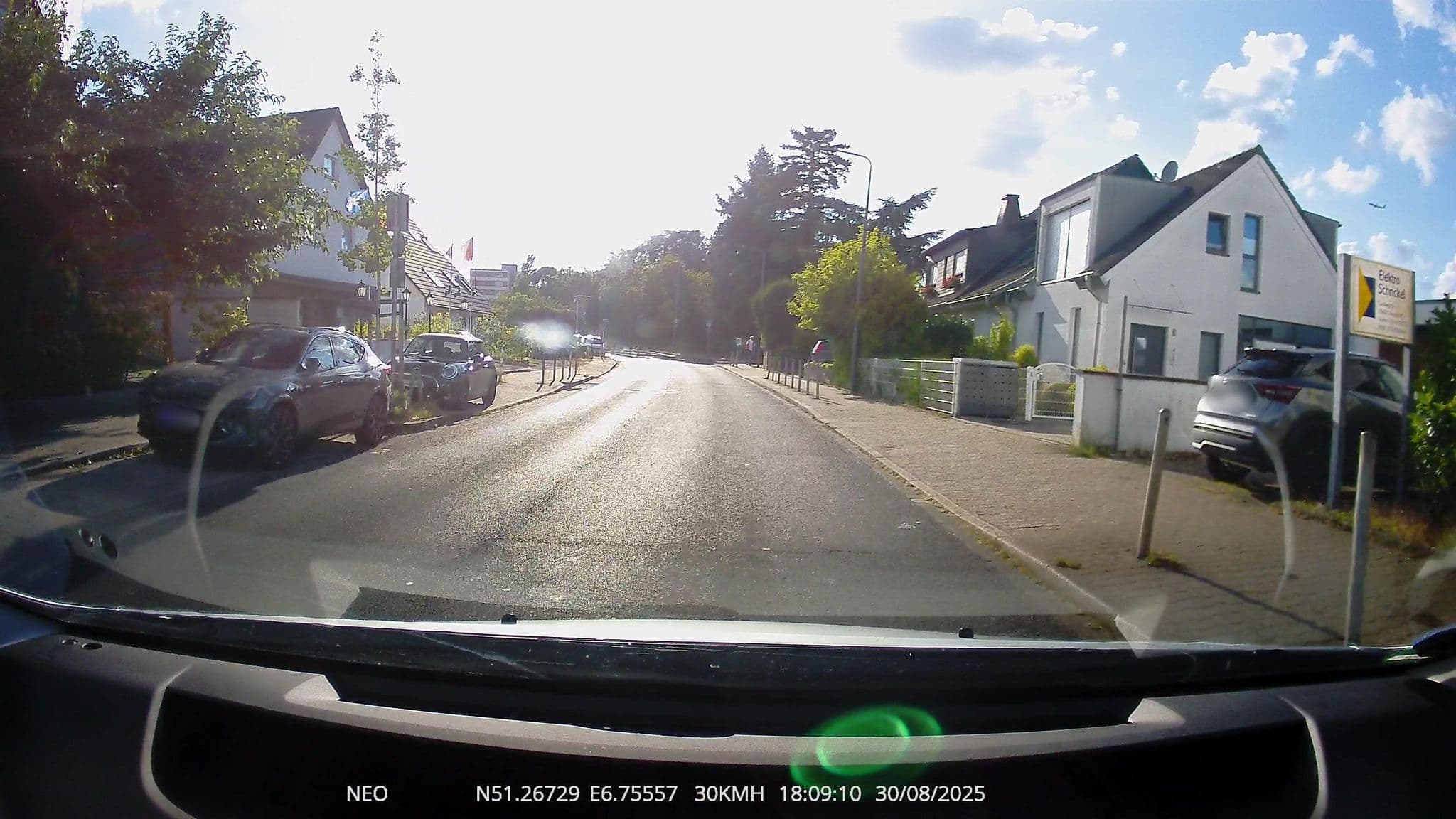 Street view near Gasthaus Schnuff2, Düsseldorf-Pempelfort — © TechniPorter (CC BY-SA · Mapillary)