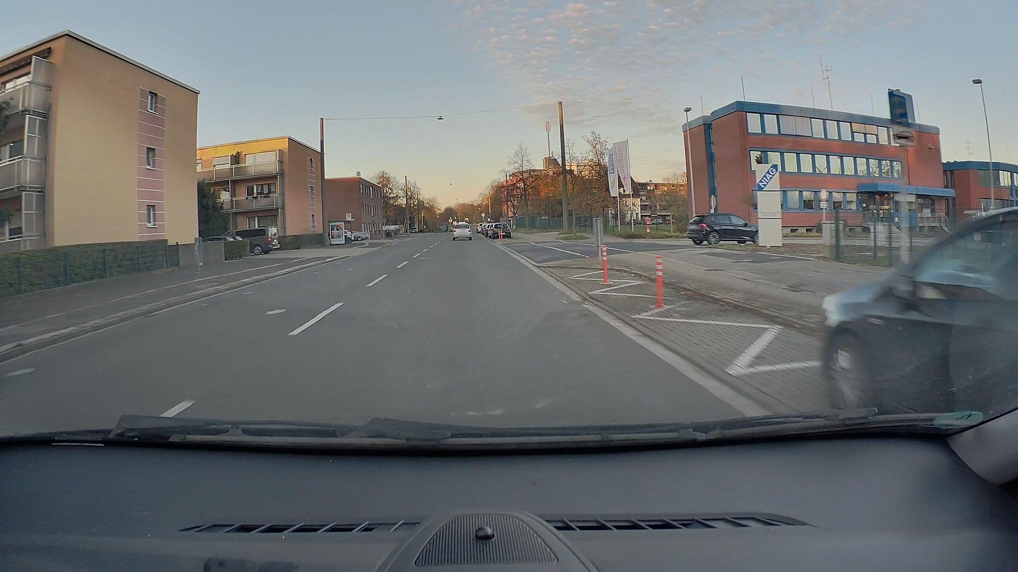 Street view near City-Hotel-Moers, Moers — © poxonline (CC BY-SA · Mapillary)