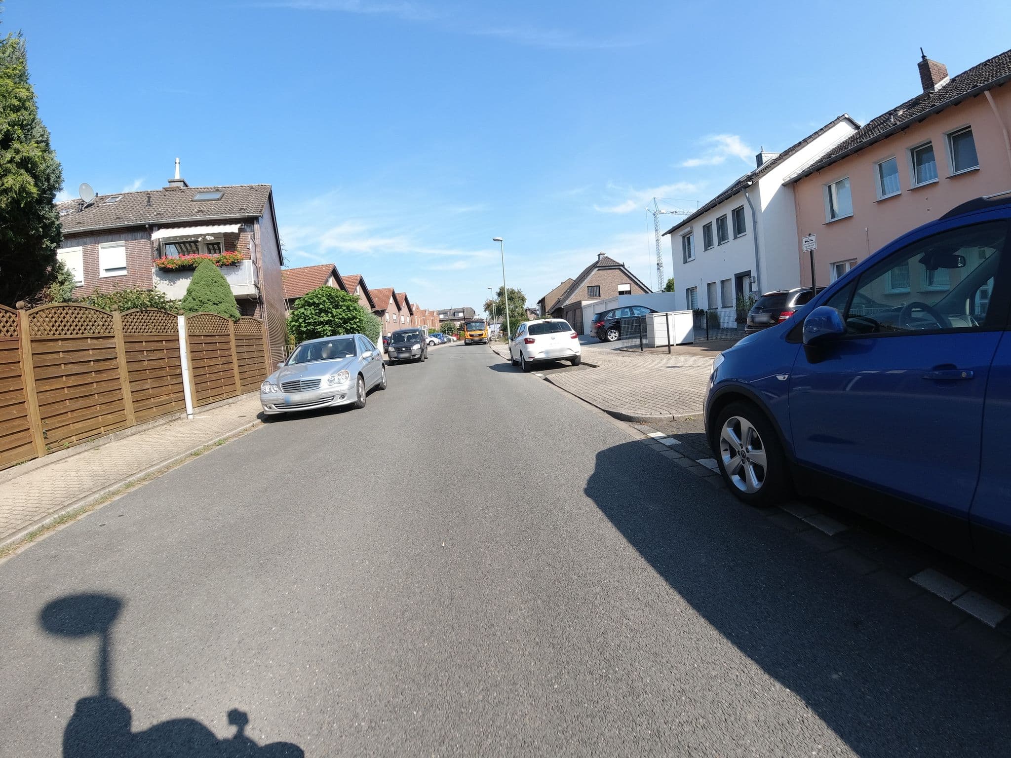 Street view near Hotel Mama, Moers — © ralrei (CC BY-SA · Mapillary)