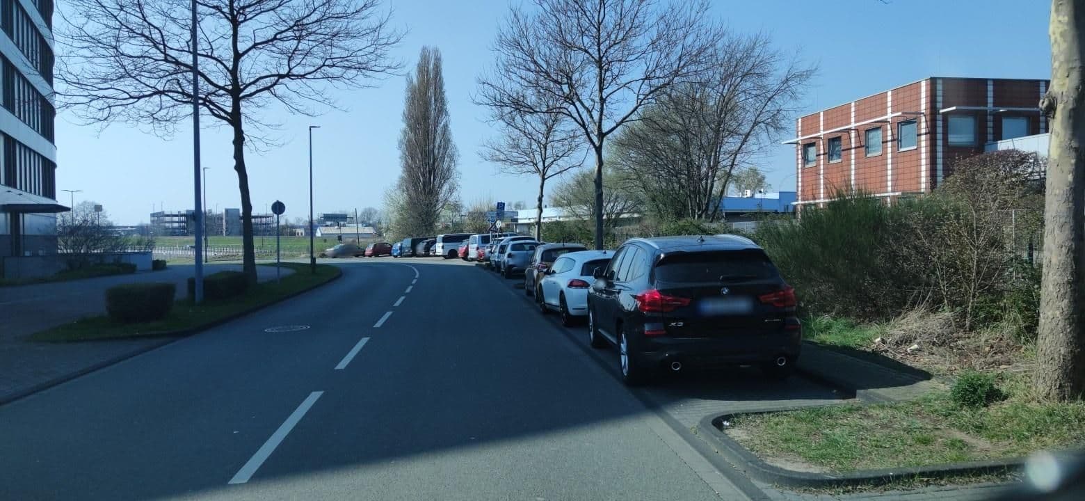 Street view near Atlas Film + Medien GmbH, Duisburg — © LouCipher (CC BY-SA · Mapillary)
