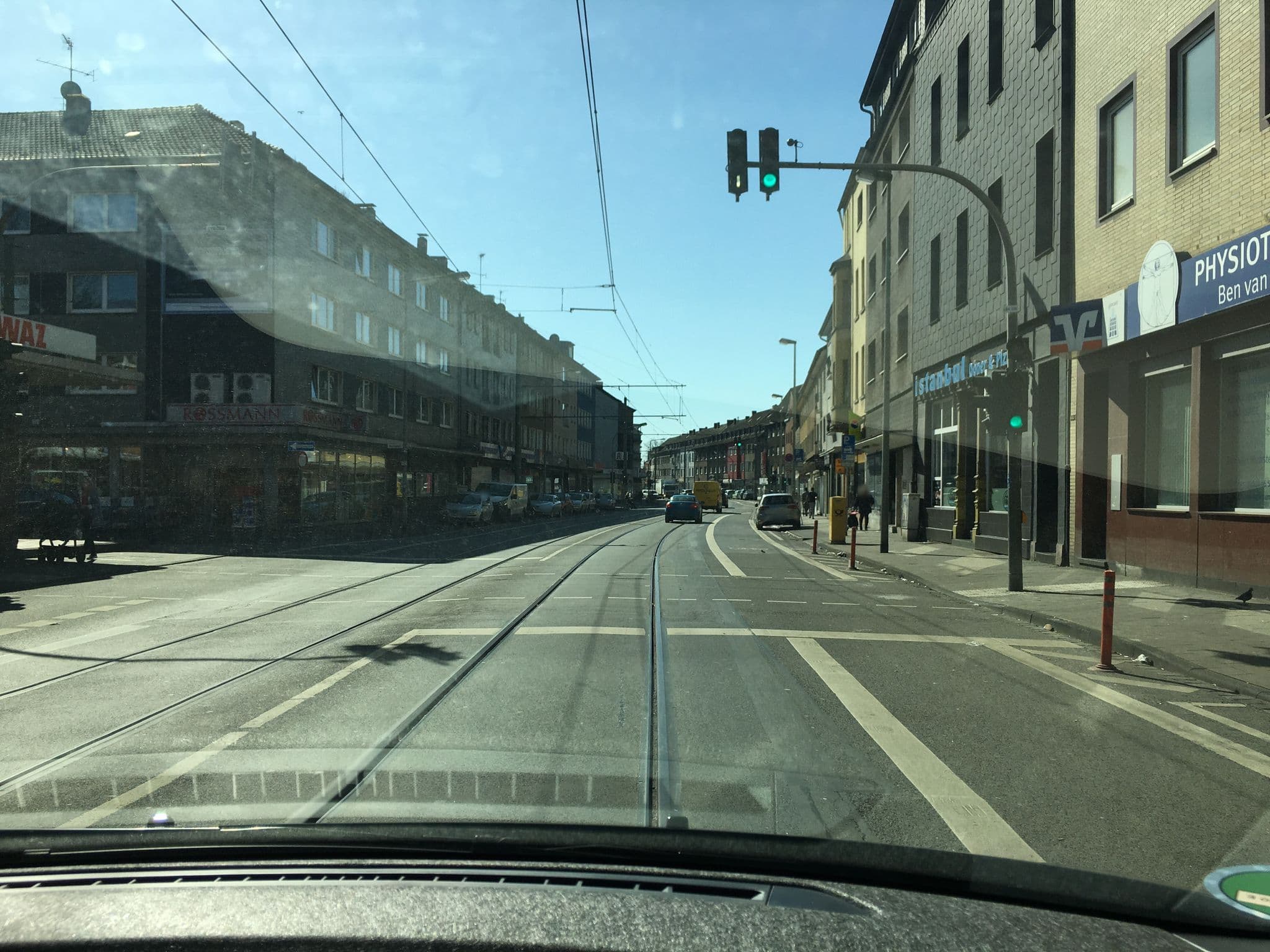 Street view near Marktplatz Duisburg, Meiderich — © noel (CC BY-SA · Mapillary)