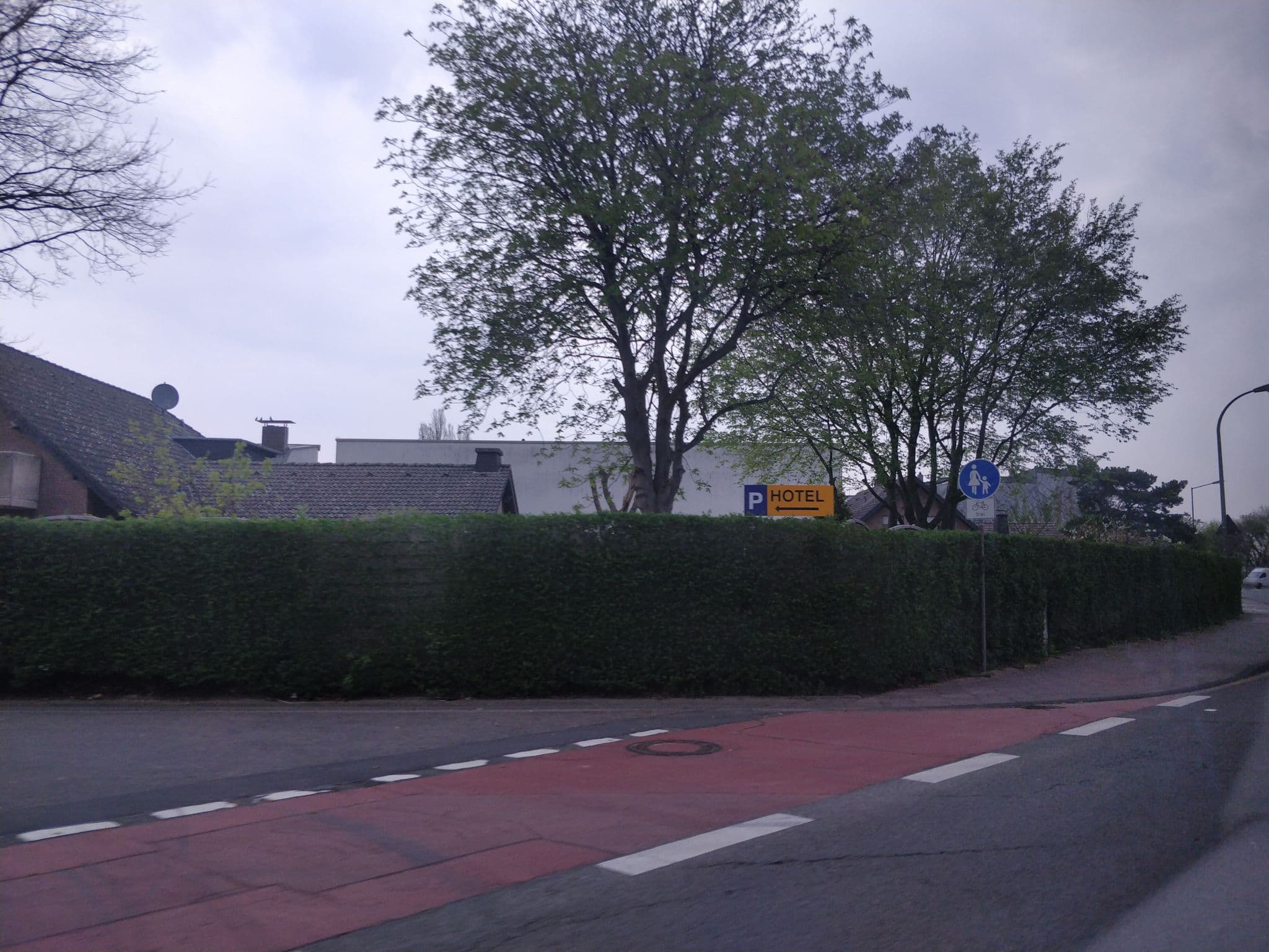 Street view near Dreamhouse - rent a room, Geyen — © raymond (CC BY-SA · Mapillary)