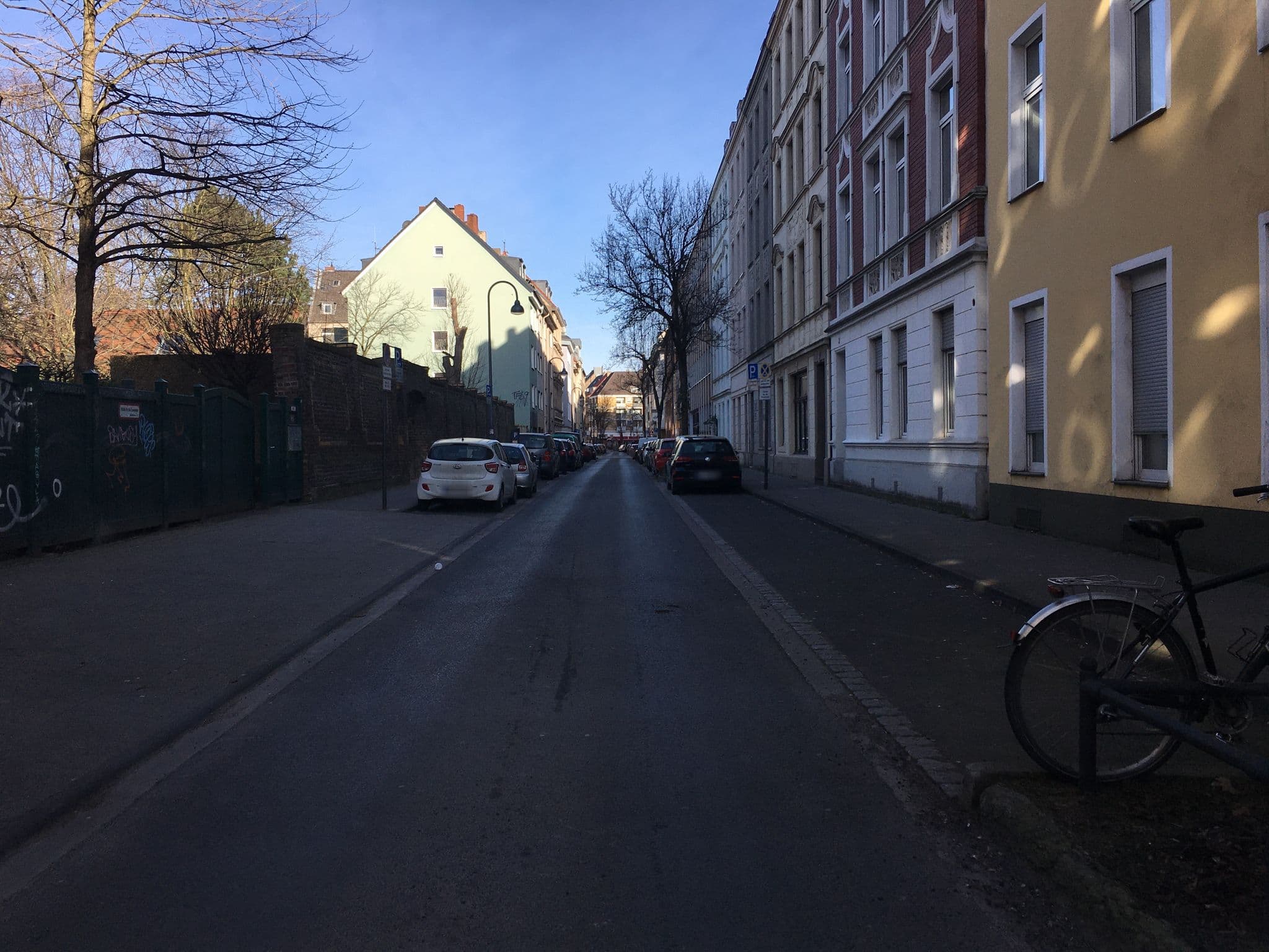 Street view near Lindis Sonnenterrasse, Altstadt Sud — © raymond (CC BY-SA · Mapillary)