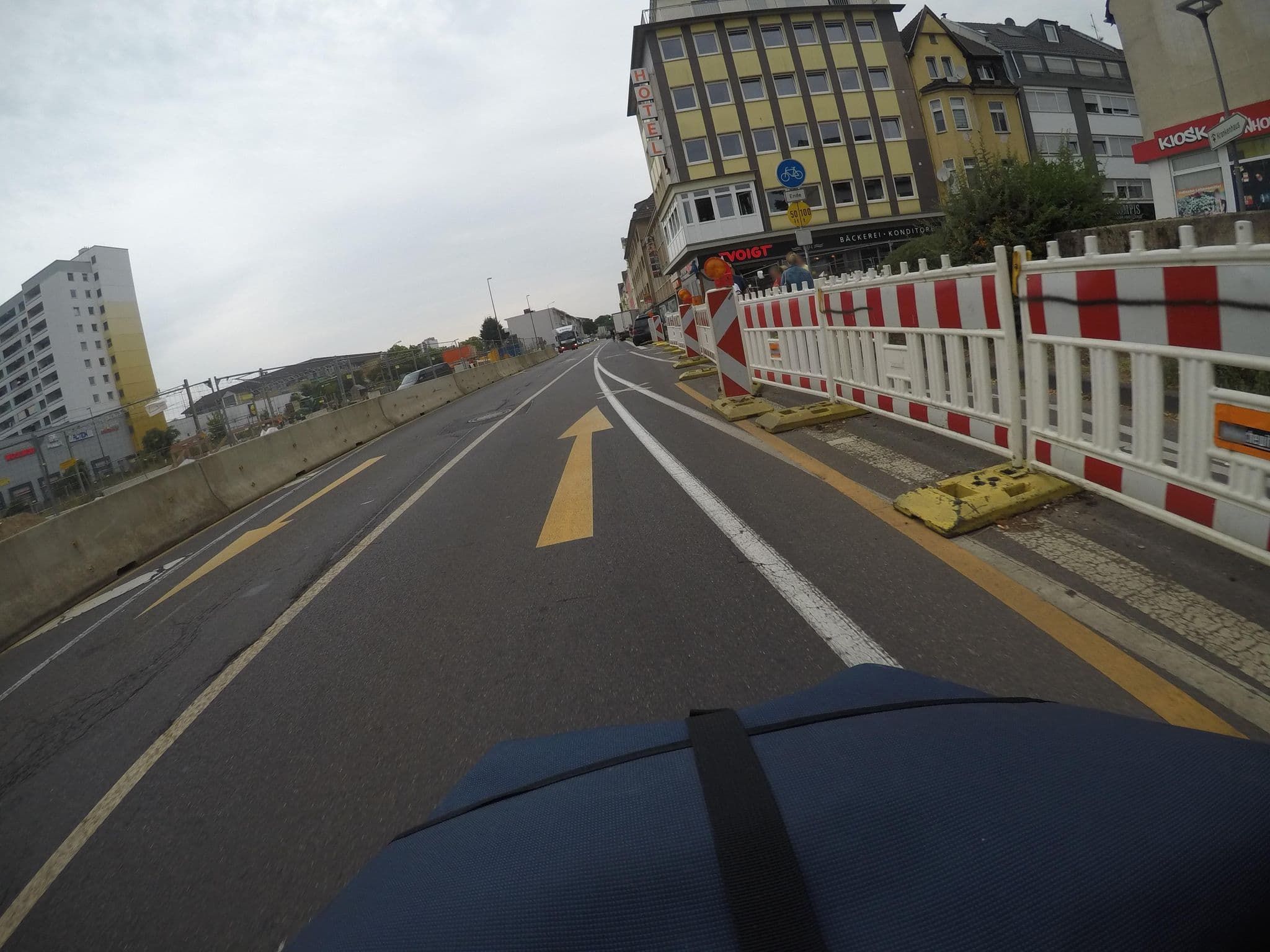 Street view near Central Garni, Wesseling — © mfa (CC BY-SA · Mapillary)