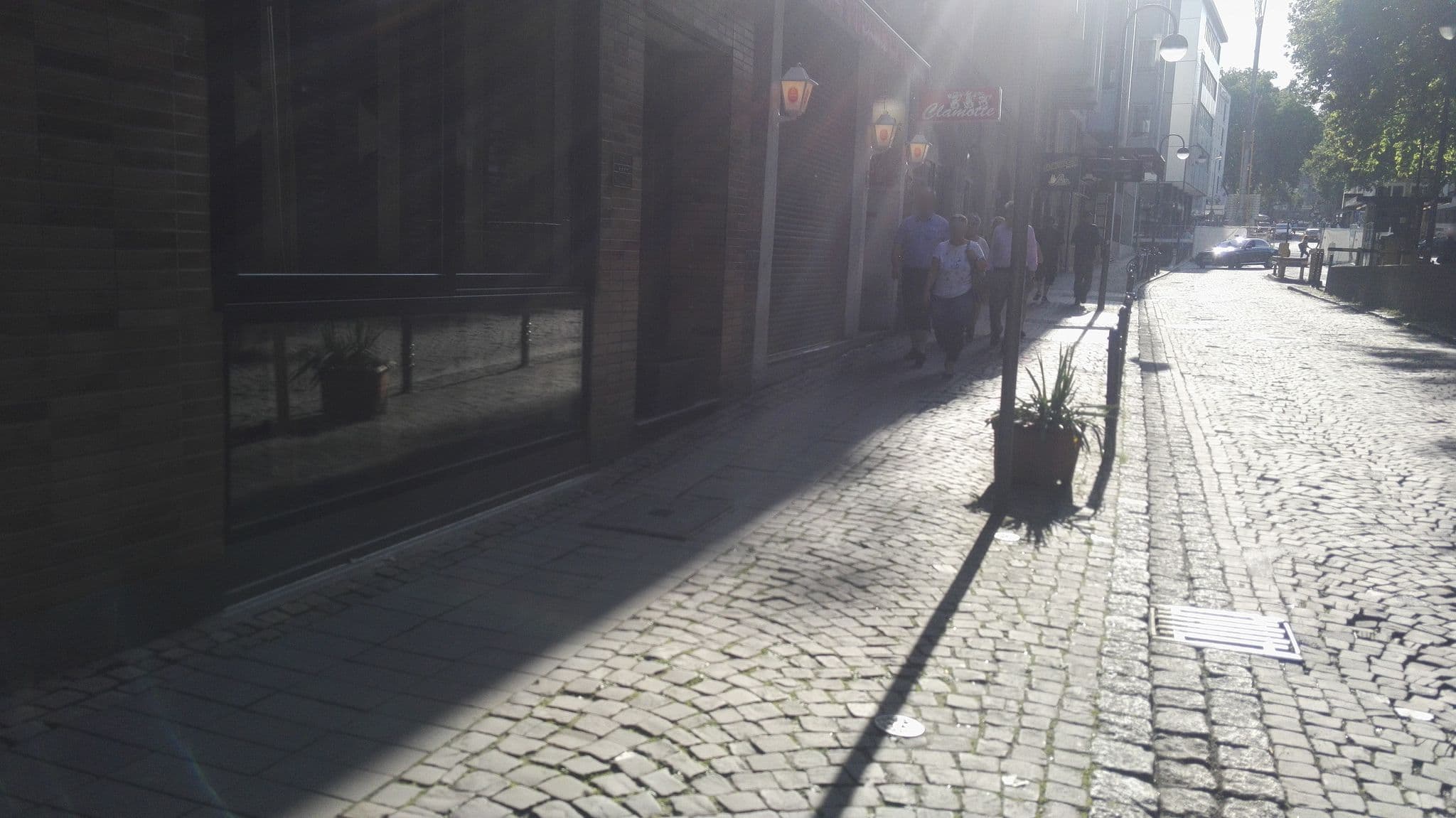 Street view near Hotel an der Philharmonie, Altstadt Nord — © aceini (CC BY-SA · Mapillary)