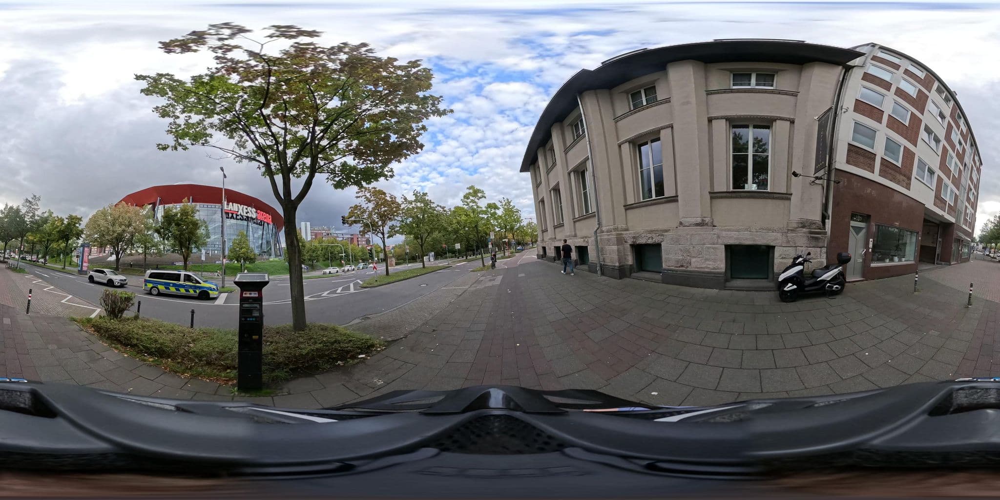 Street view near HOSTA Hotelmanagement GmbH, Hotel Stadtpalais, Deutz — © popball (CC BY-SA · Mapillary)