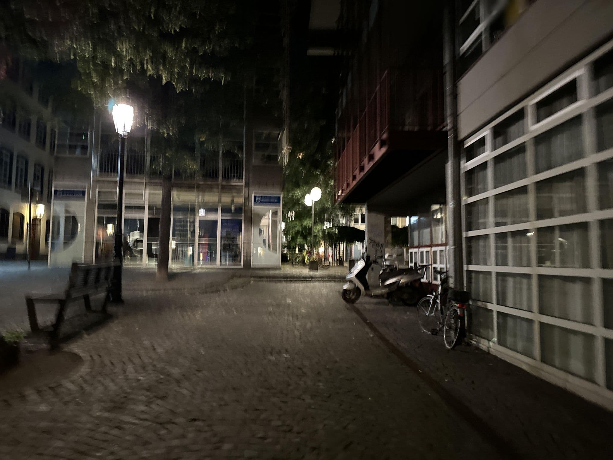 Street view near Bed & Breakfast Cologne Downtown, Altstadt Nord — © maxd (CC BY-SA · Mapillary)