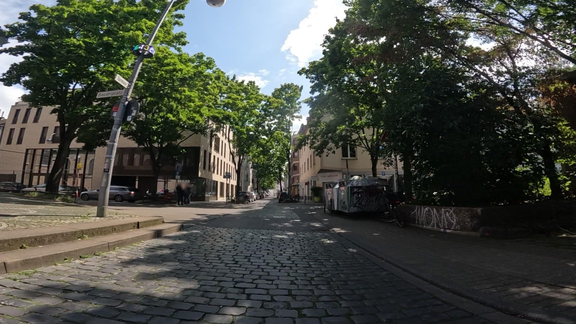 Street view near Apartment11 Thüringer, Nippes — © marccologne (CC BY-SA · Mapillary)