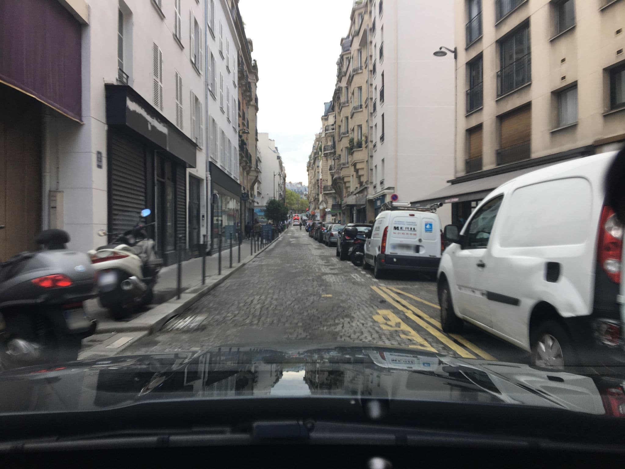 Street view near Elsa, Paris 16 Passy — © kgvx (CC BY-SA · Mapillary)