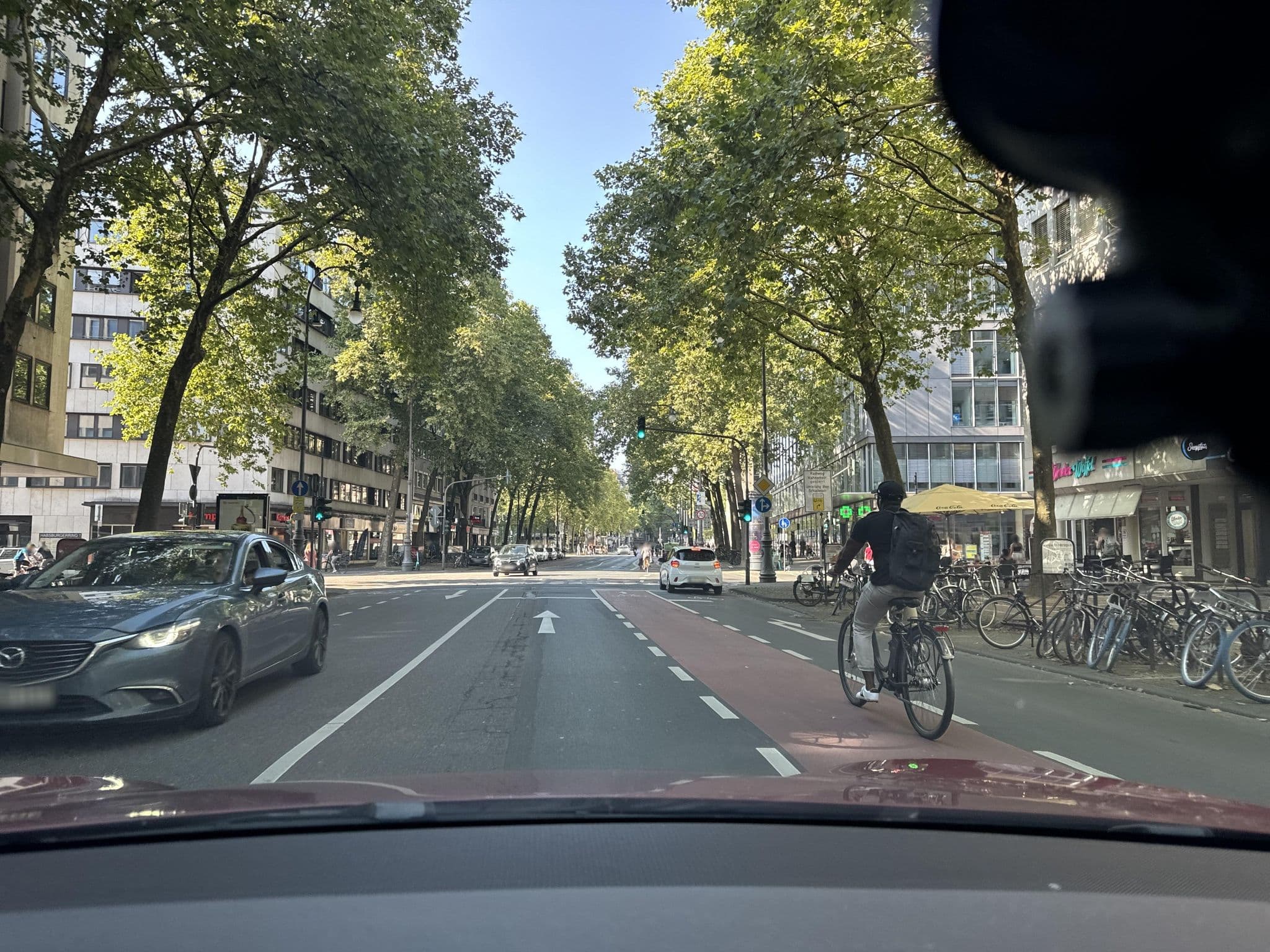 Street view near EFL Pension Partner GmbH, Köln — © maxd (CC BY-SA · Mapillary)
