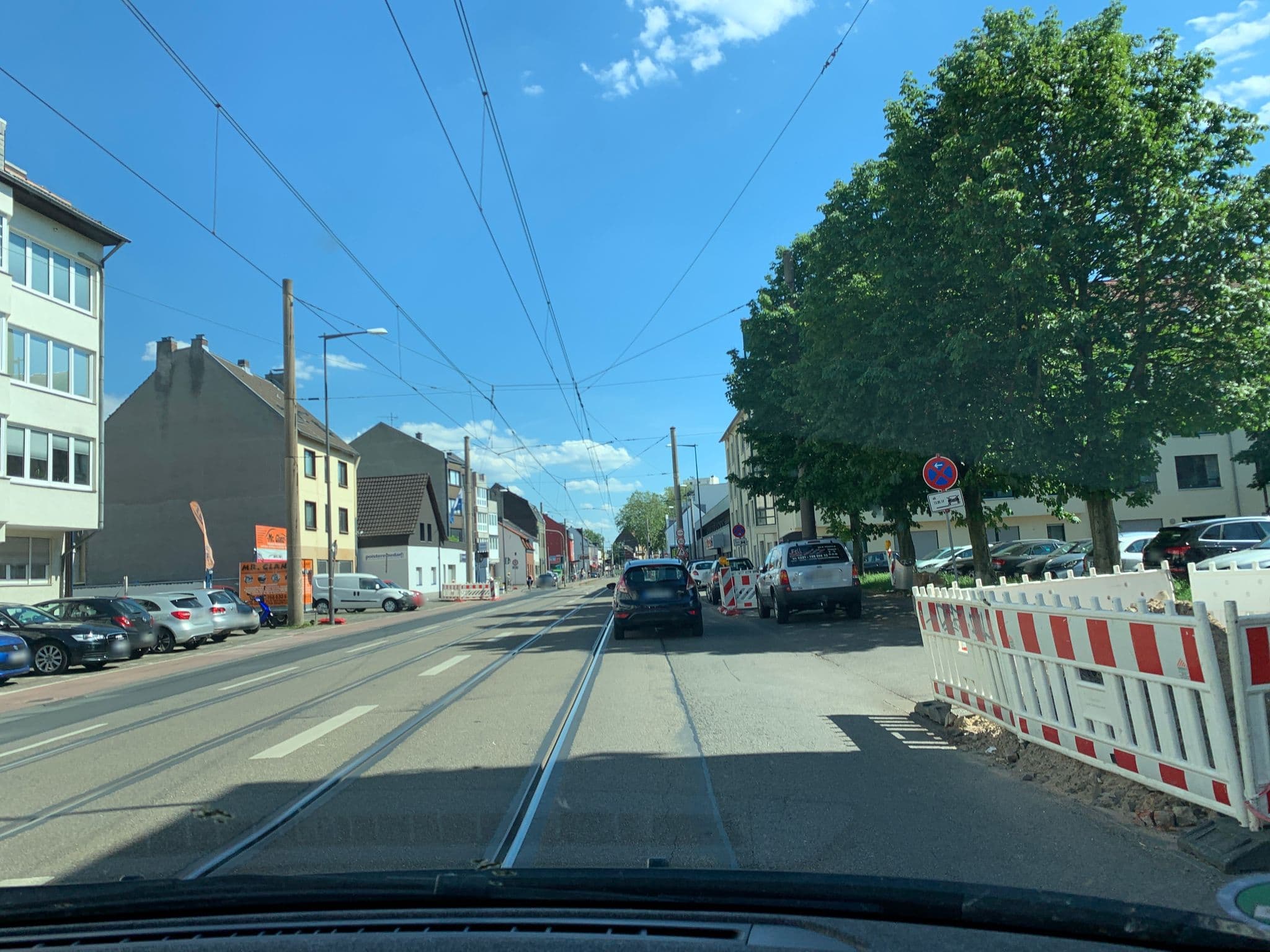 Street view near Apartment Köln Weidenpesch, Bilderstöckchen — © noel (CC BY-SA · Mapillary)