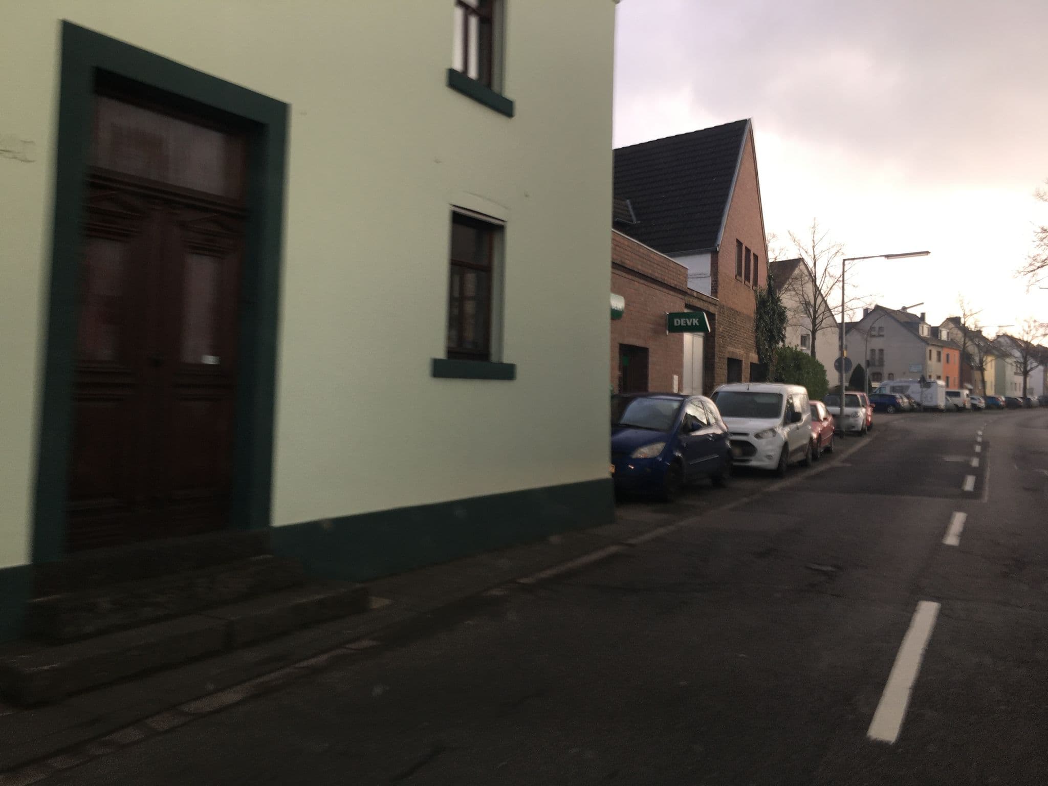 Street view near HOTEL-MARILENA e.K., Worringen — © raymond (CC BY-SA · Mapillary)