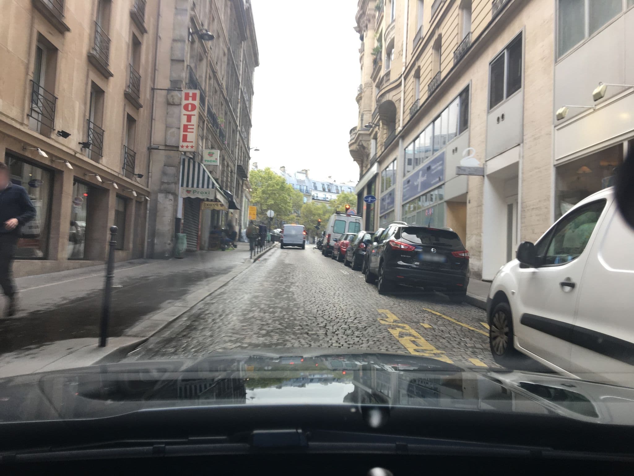 Street view near Archétype, Paris 16 Passy — © kgvx (CC BY-SA · Mapillary)